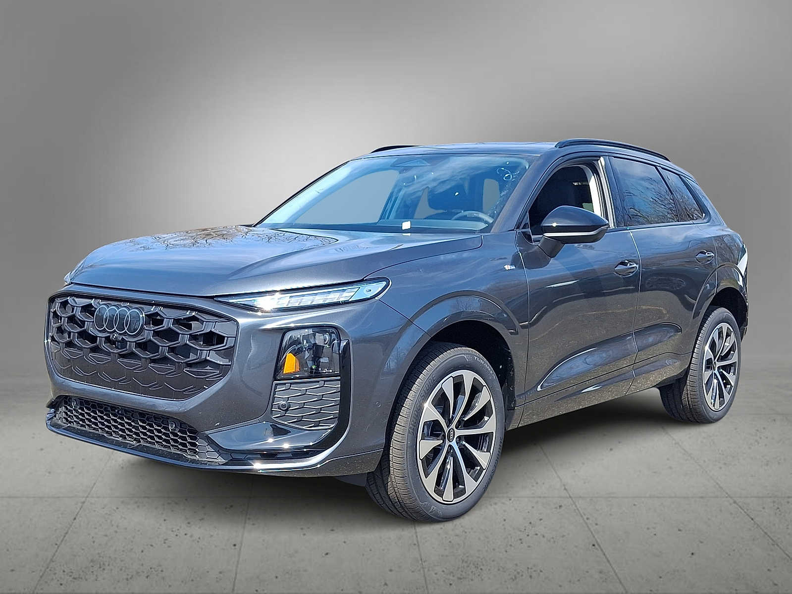 Thumbnail: 2026 Audi Q3 - 1
