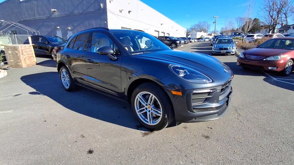Used 2024 Porsche Macan SUV