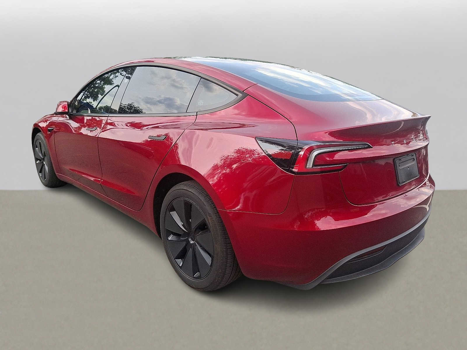 2024 Tesla Model 3 photo 4