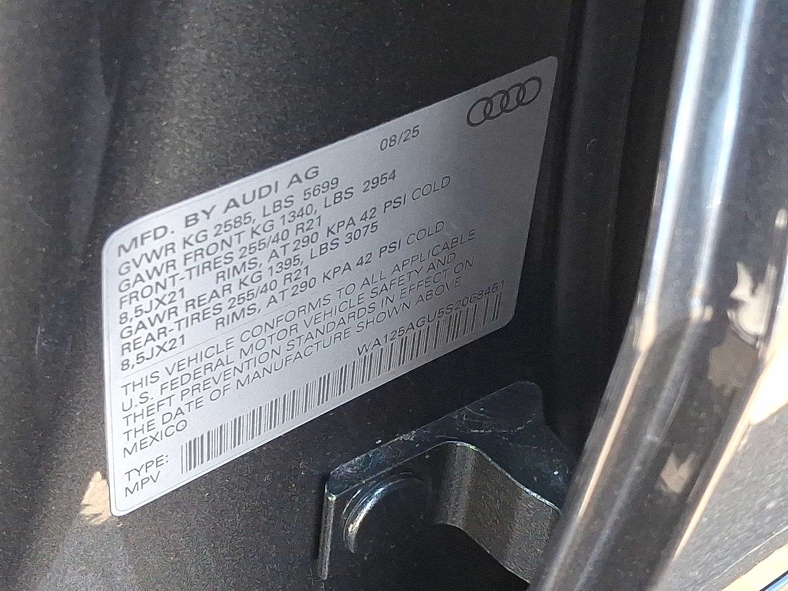 Thumbnail: 2025 Audi SQ5 - 17