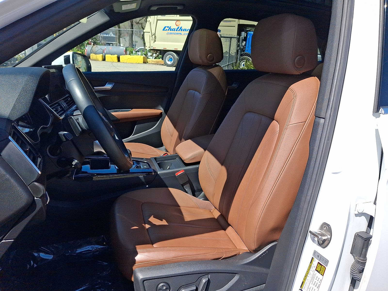 Thumbnail: 2023 Audi Q5 - 11