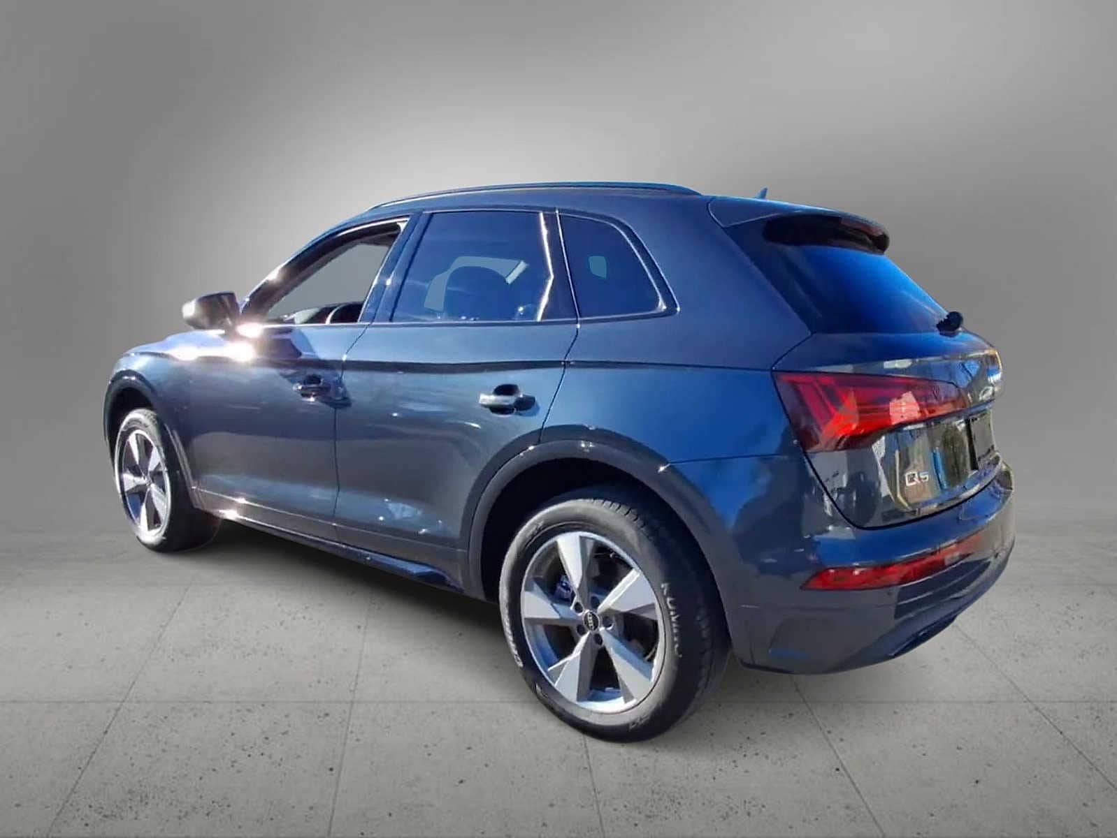 Thumbnail: 2025 Audi Q5 - 5