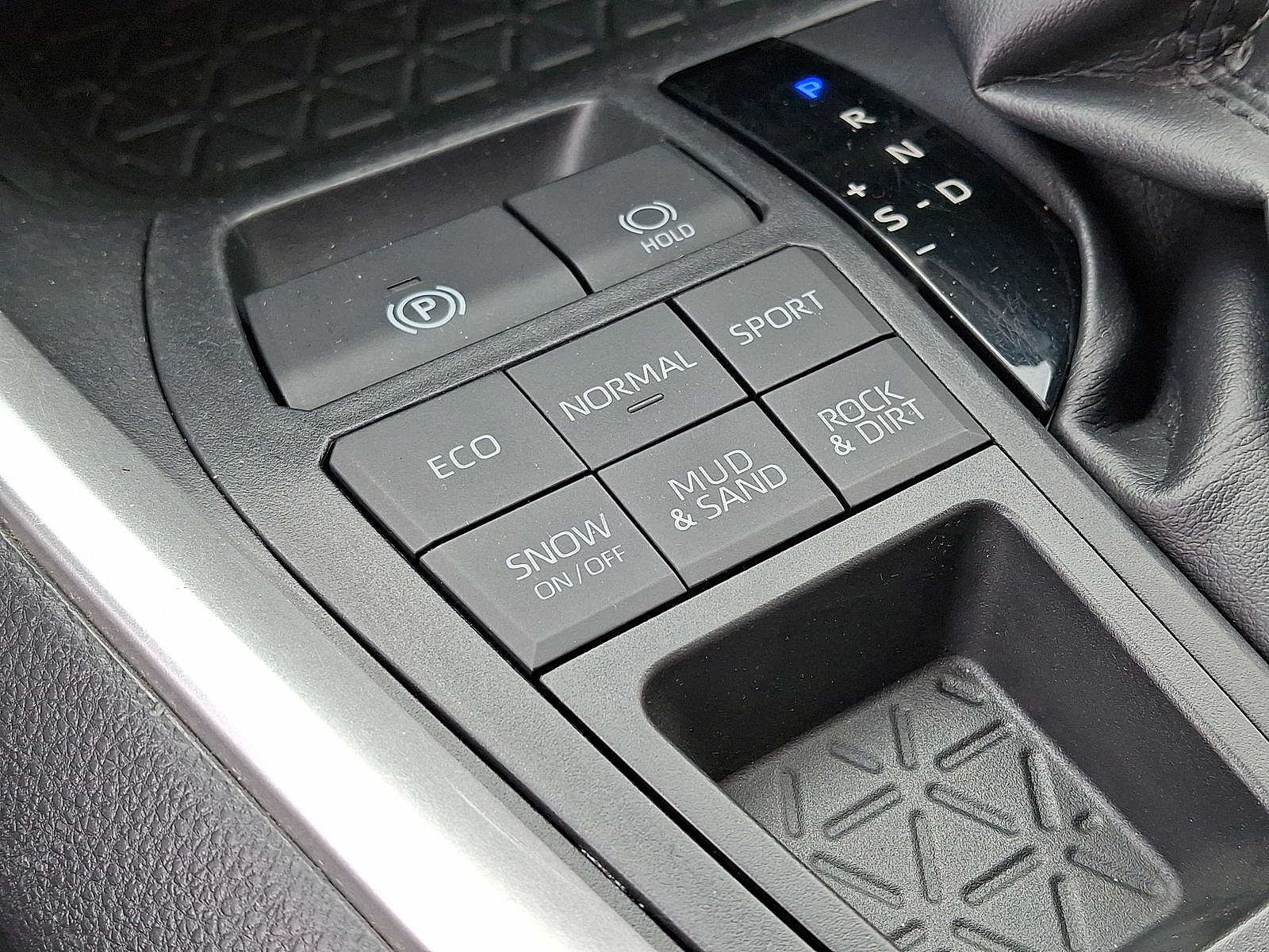 Thumbnail: 2019 Toyota RAV4 - 19