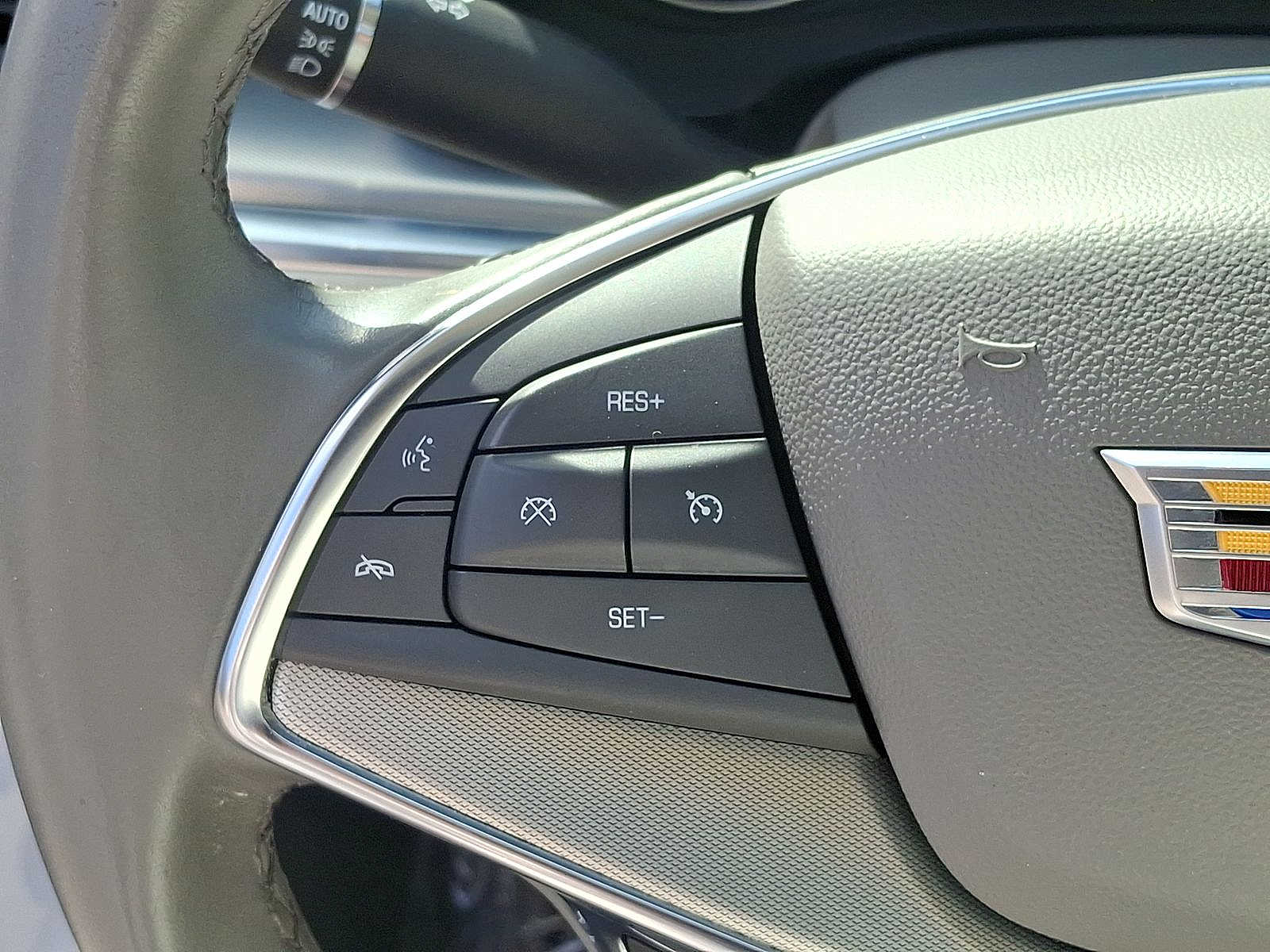 Thumbnail: 2024 Cadillac XT5 - 17