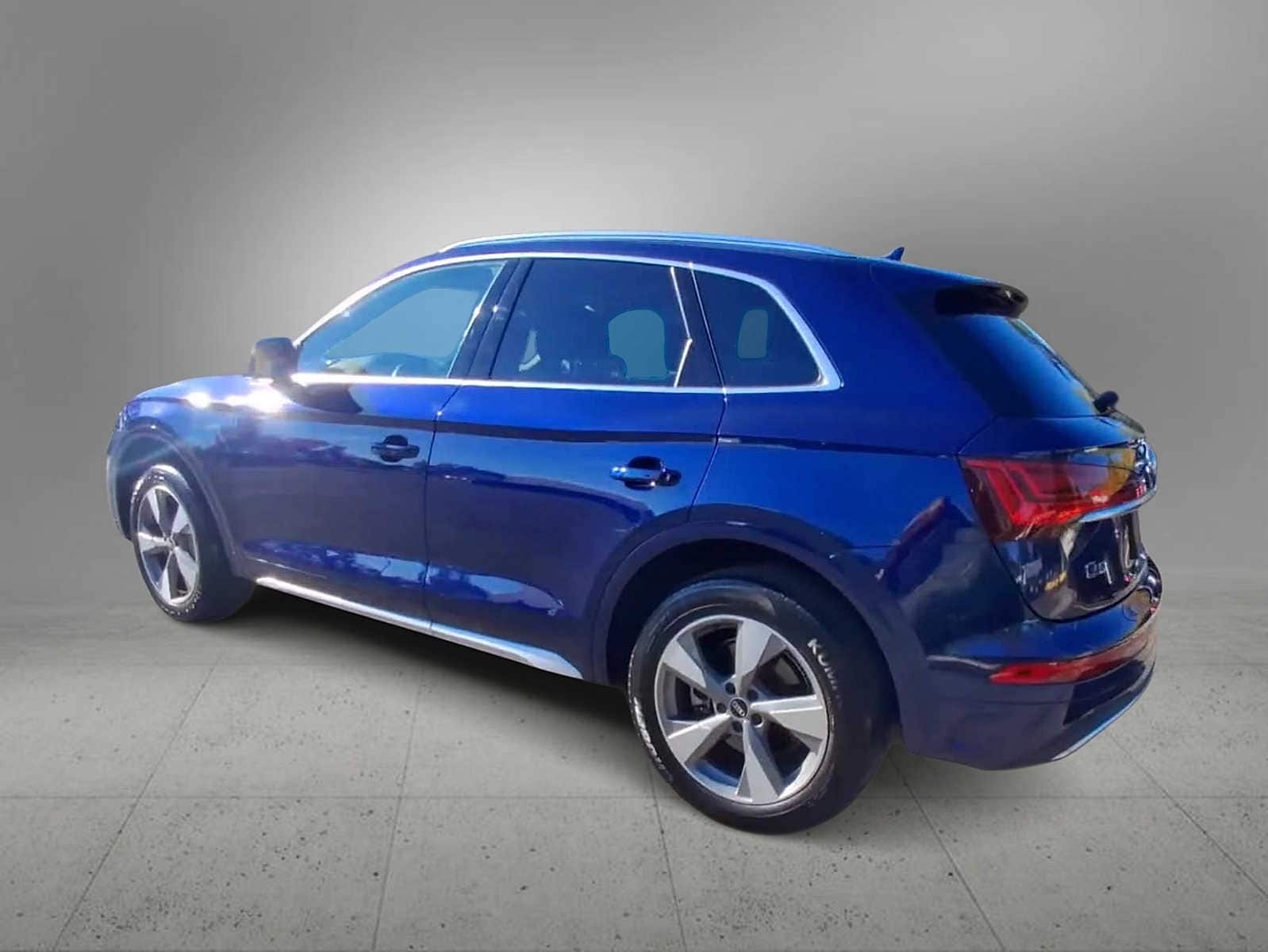 Thumbnail: 2023 Audi Q5 - 6