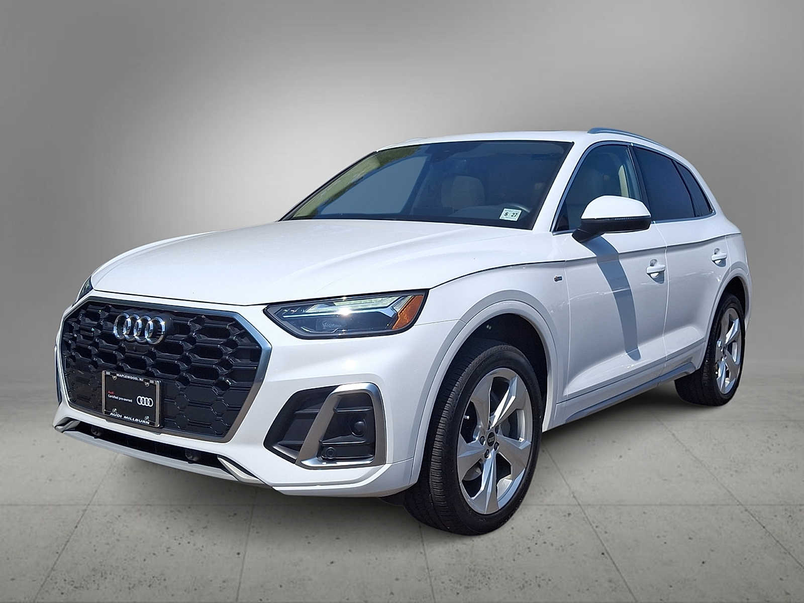 Thumbnail: 2022 Audi Q5 - 1