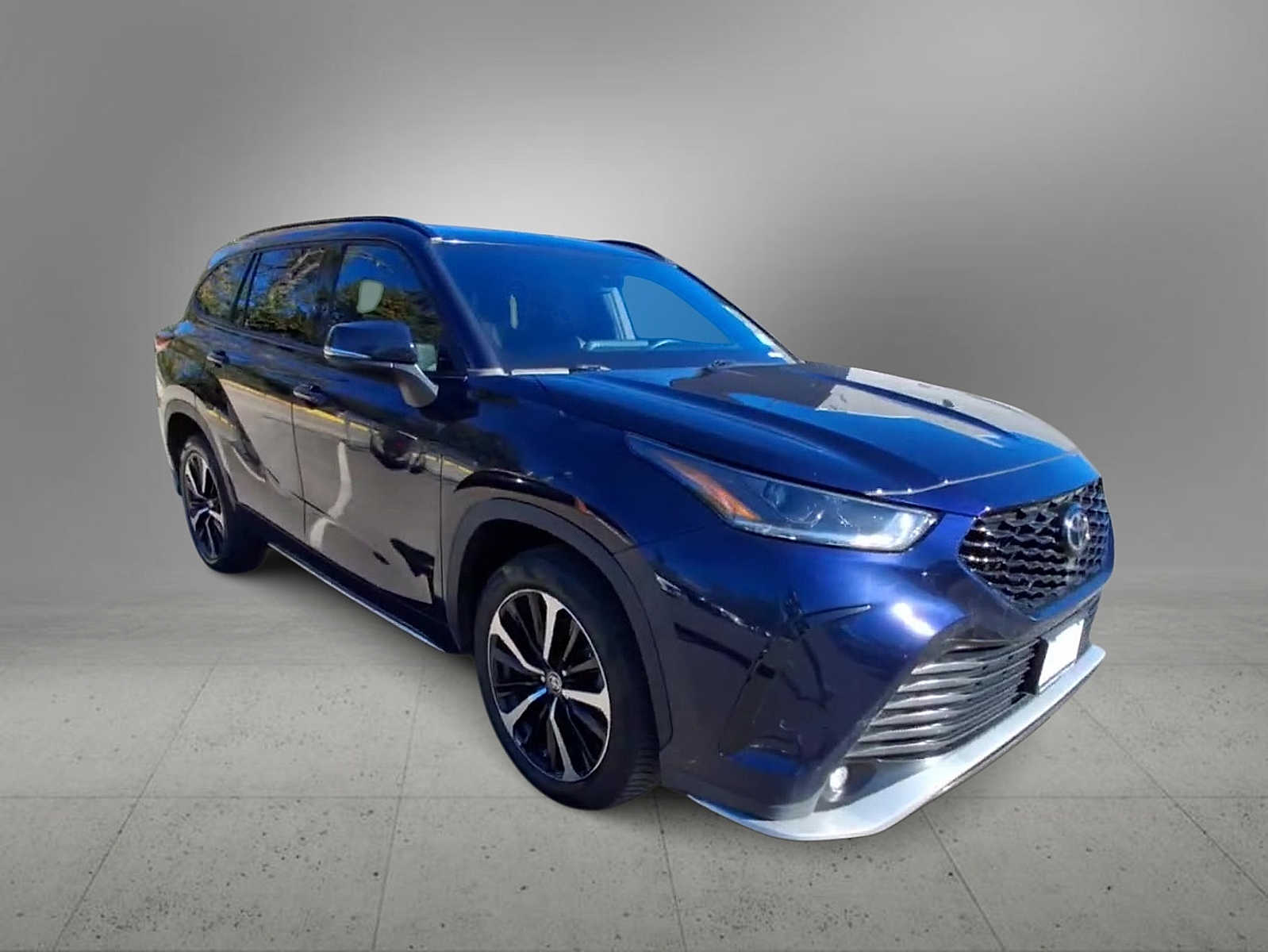 Thumbnail: 2021 Toyota Highlander - 2