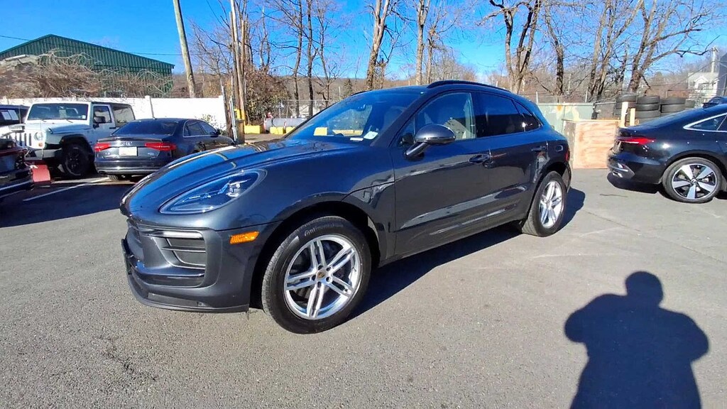 Used 2024 Porsche Macan SUV