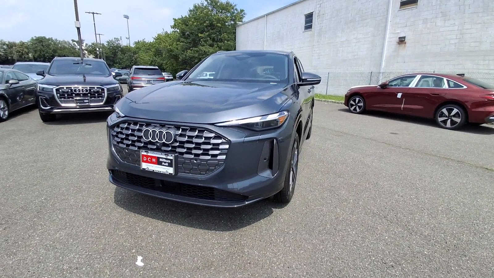 Thumbnail: 2025 Audi Q5 - 3