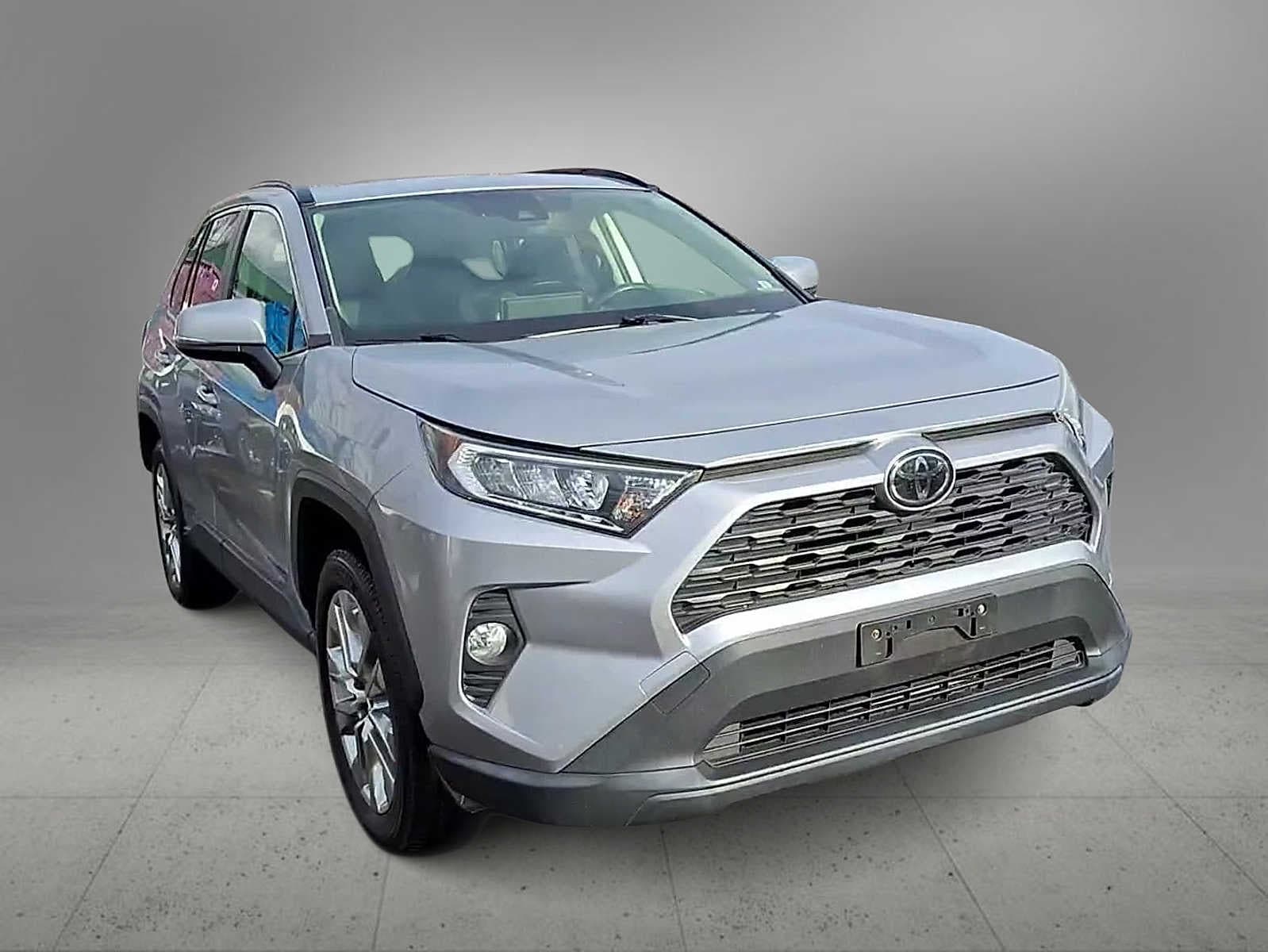 Thumbnail: 2019 Toyota RAV4 - 5