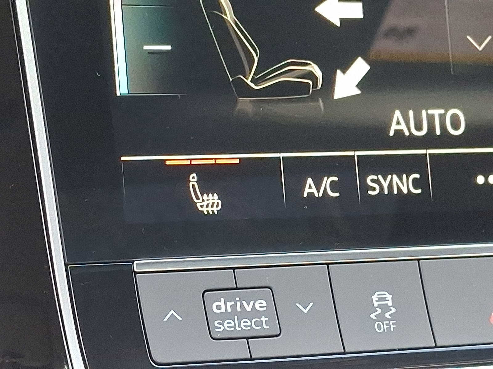 Thumbnail: 2025 Audi Q7 - 19