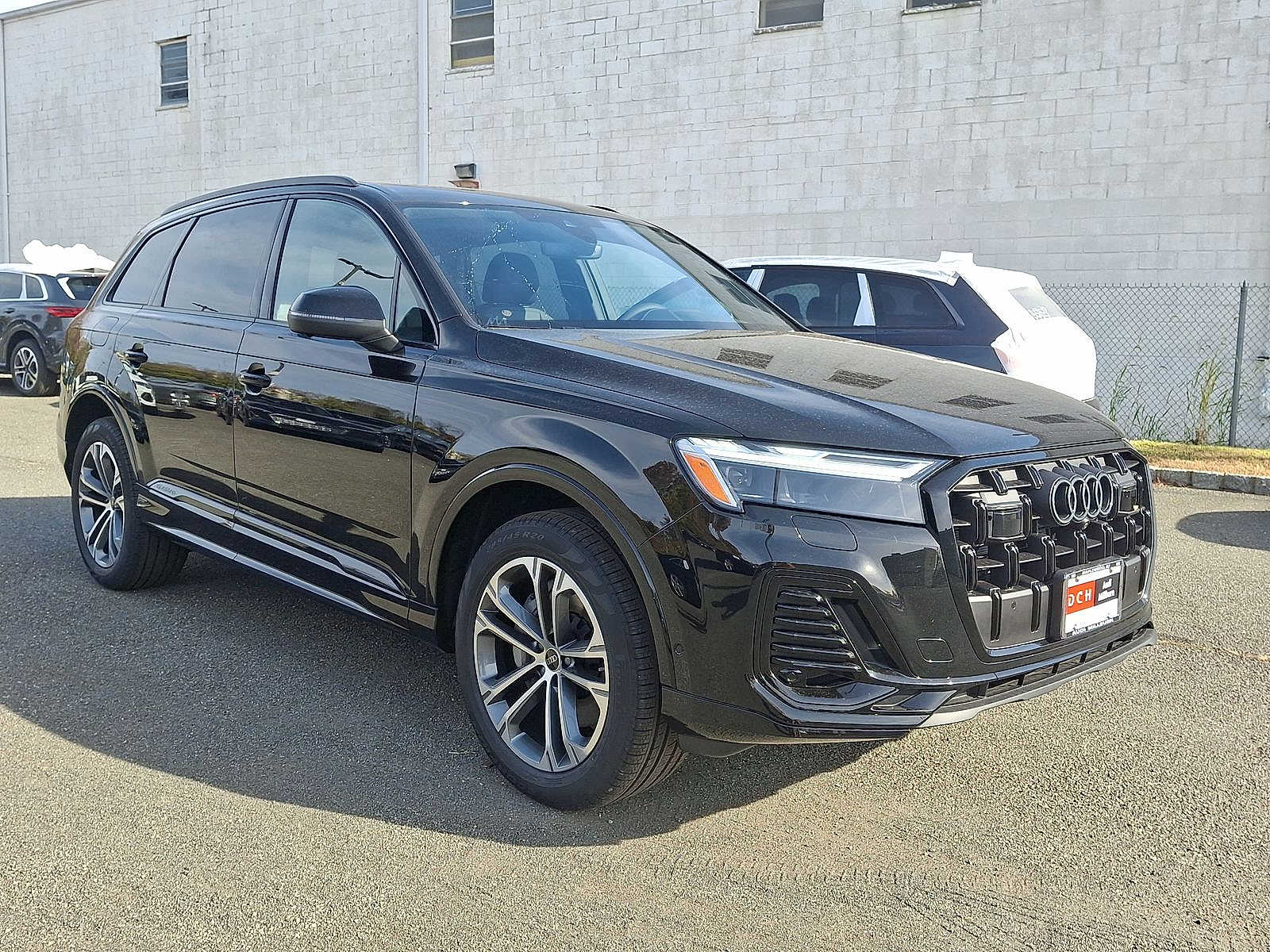 Thumbnail: 2026 Audi Q7 - 10