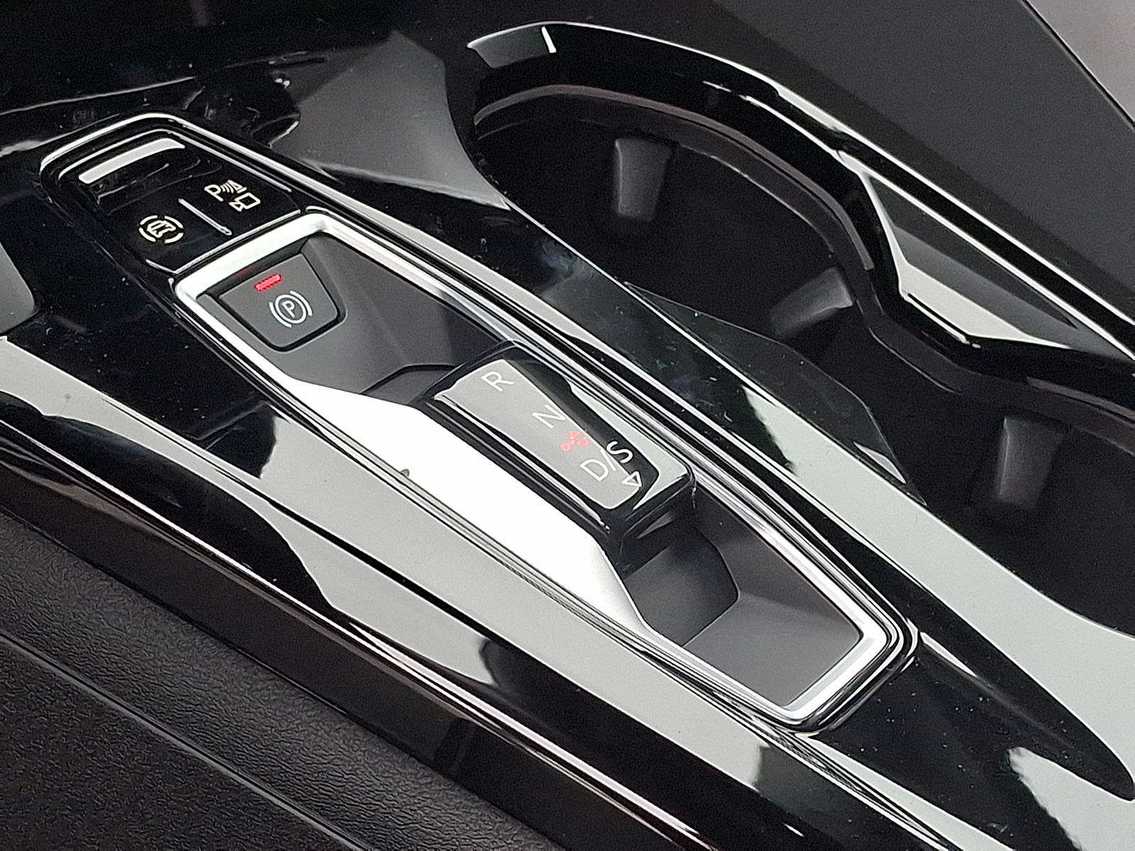Thumbnail: 2026 Audi Q5 - 13