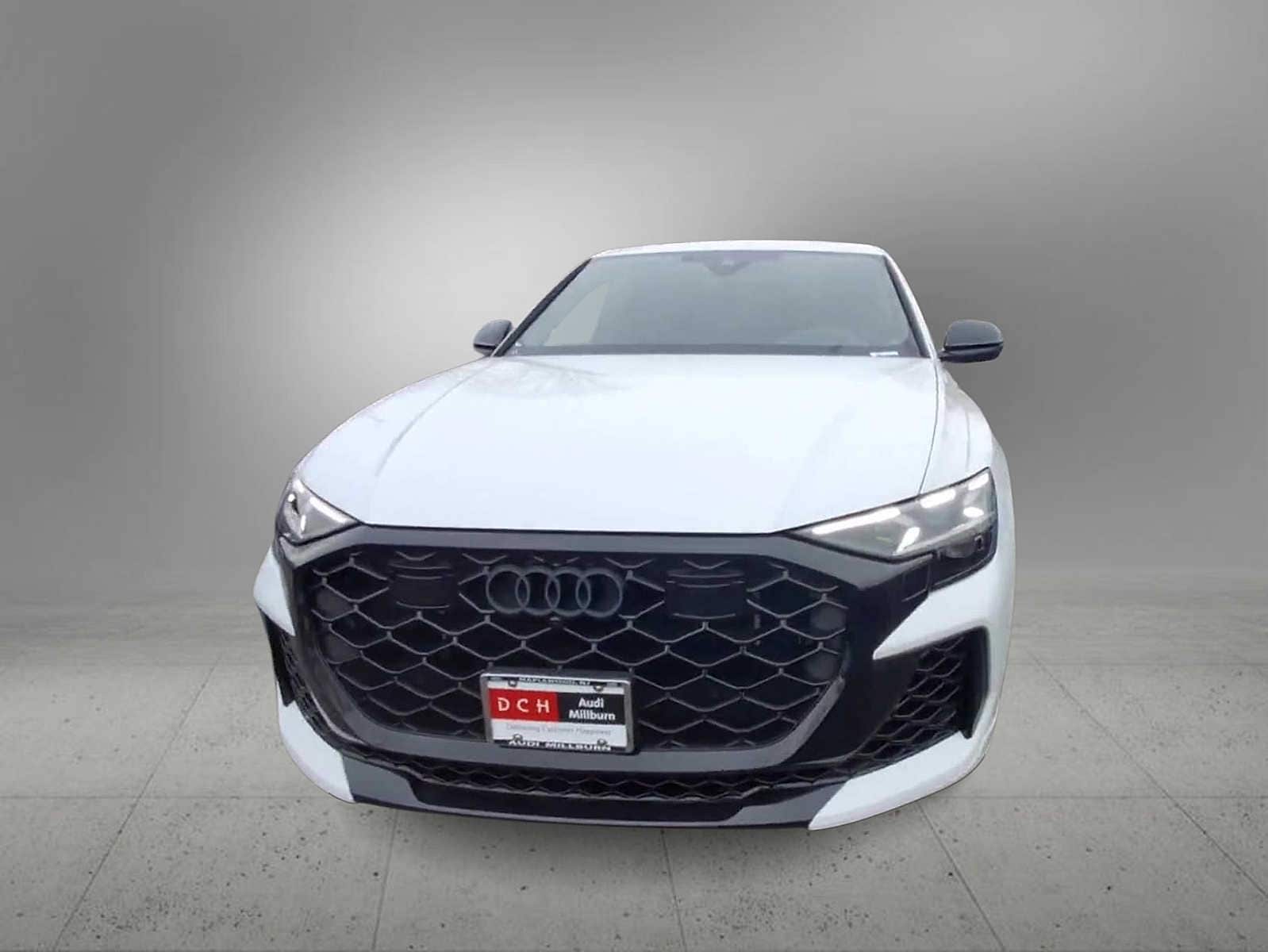 Thumbnail: 2026 Audi RS Q8 - 3