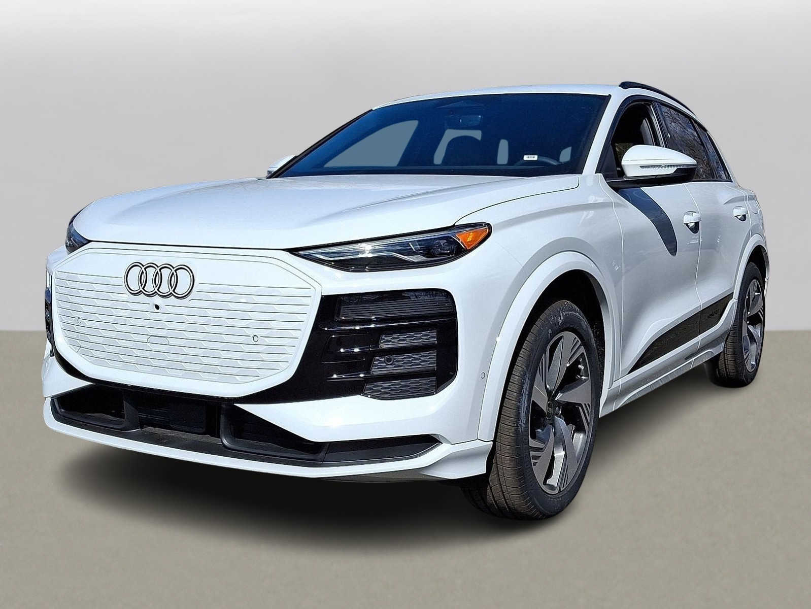 2025 Audi Q6 e-tron Premium -
                  Maplewood, NJ