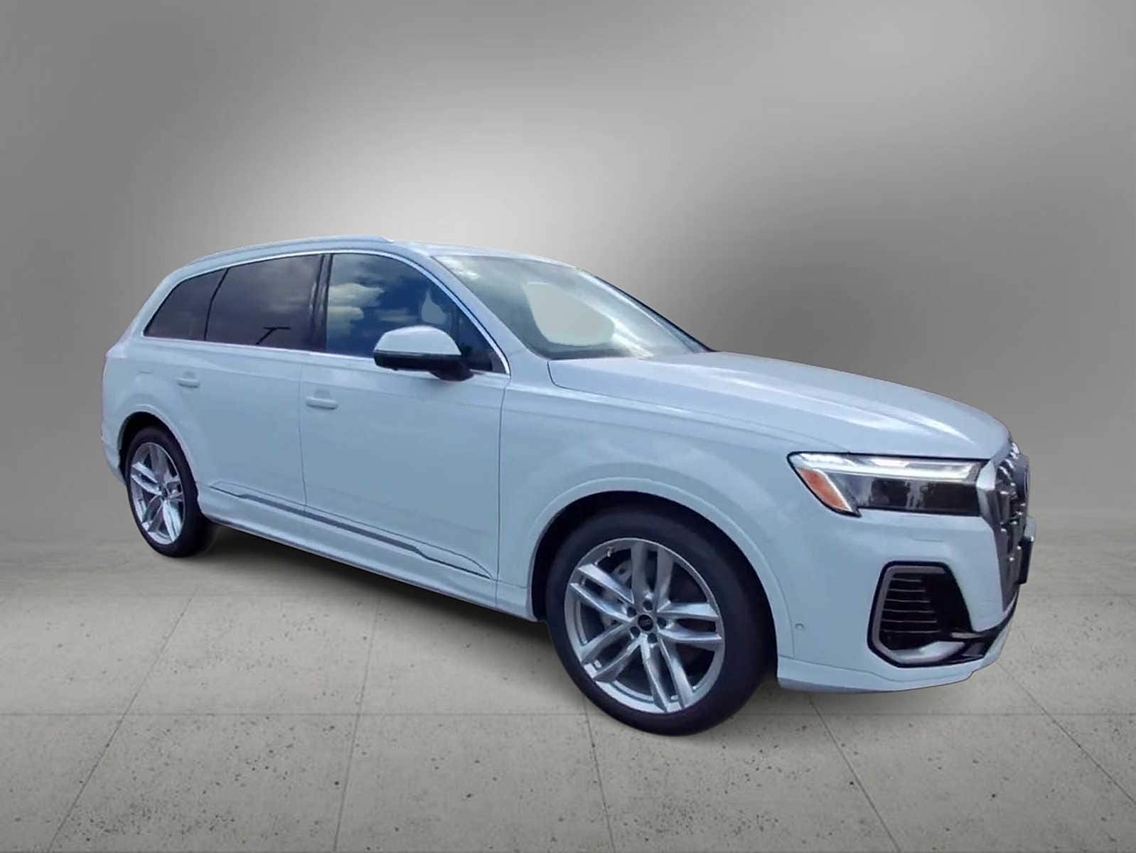 Thumbnail: 2025 Audi Q7 - 2