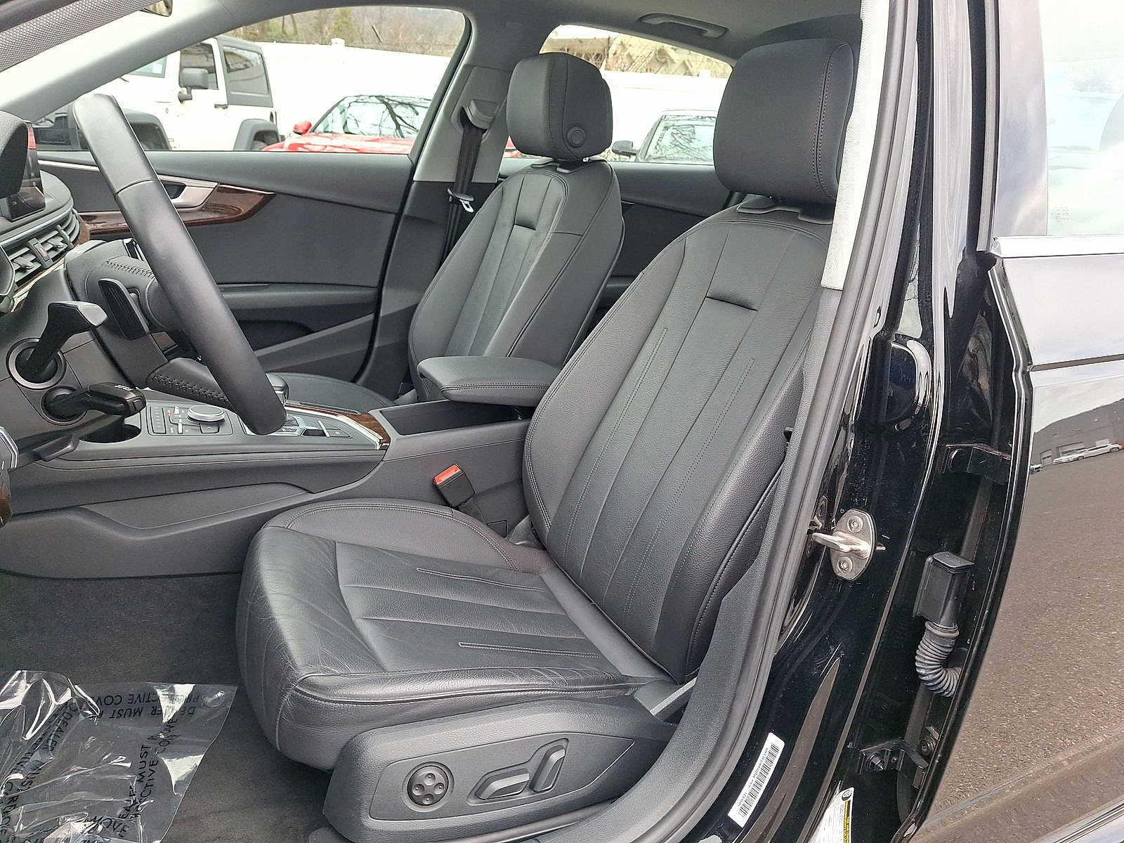 Thumbnail: 2019 Audi A4 - 11