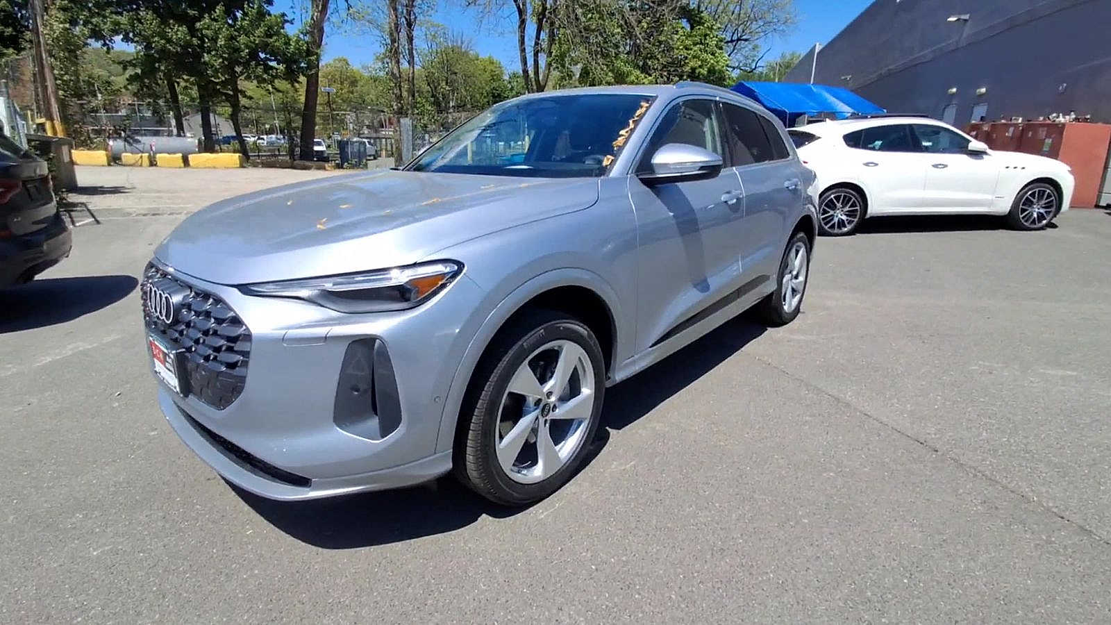 Thumbnail: 2026 Audi Q5 - 4