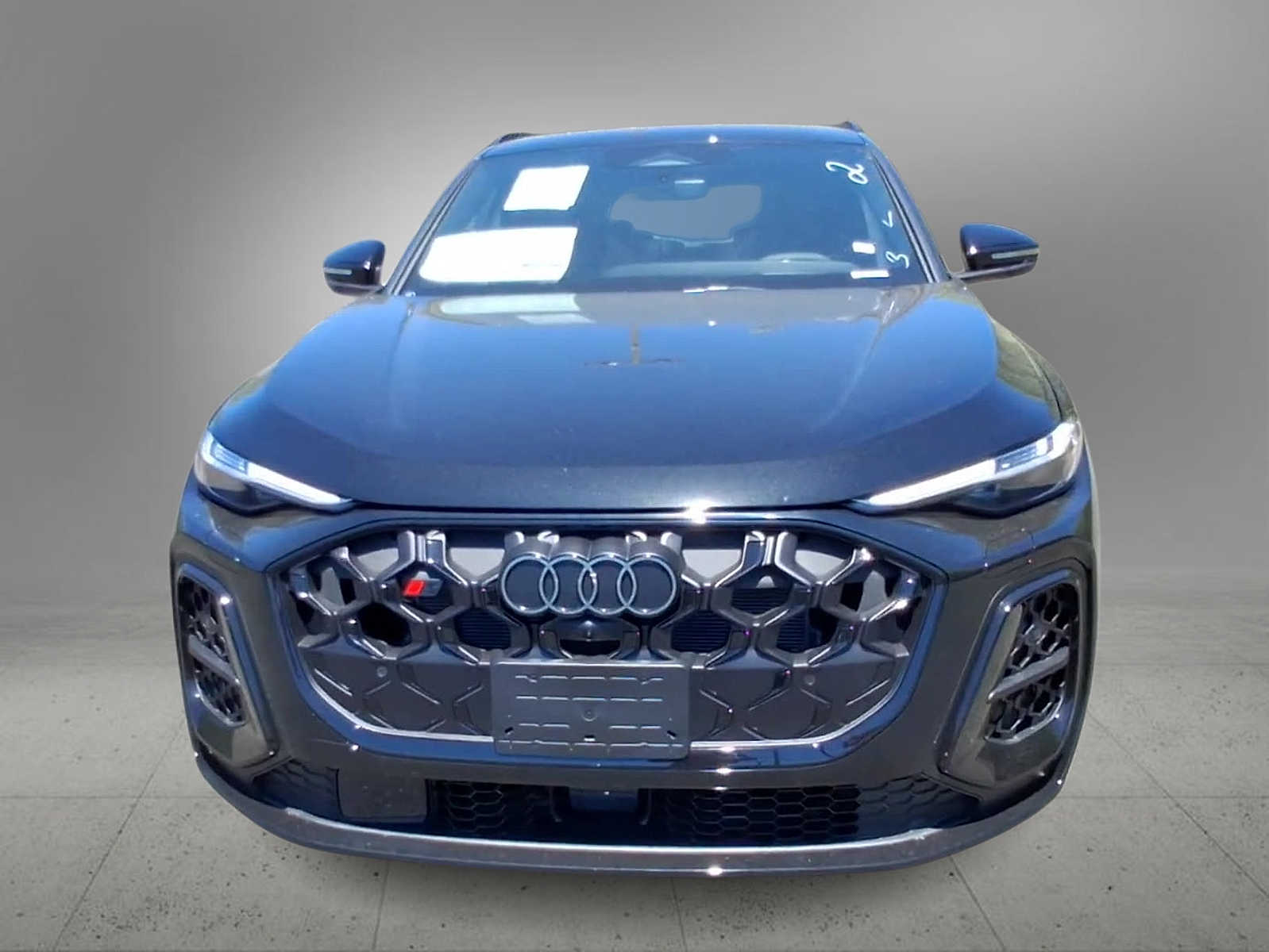 Thumbnail: 2026 Audi SQ5 - 3