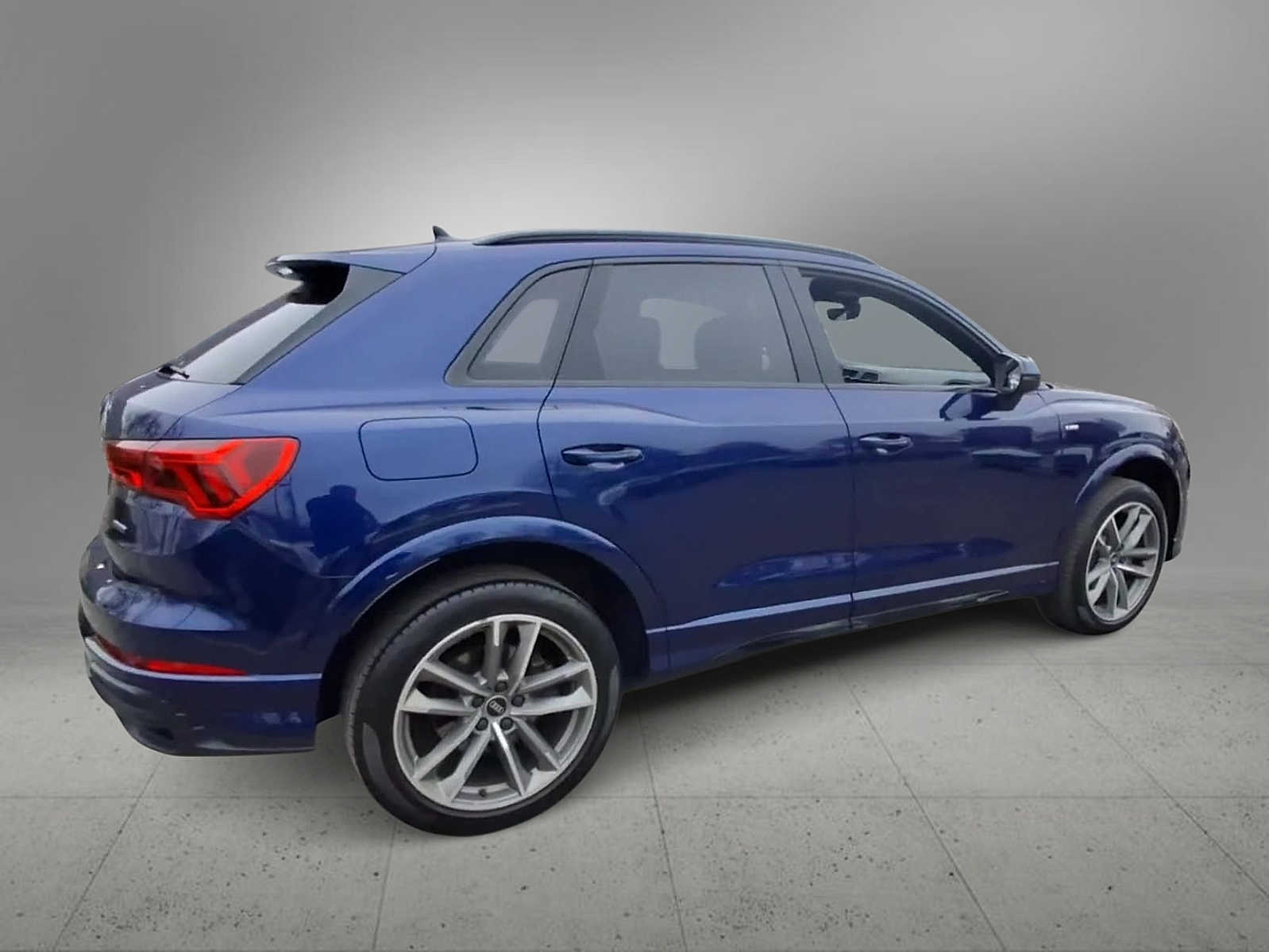 Thumbnail: 2022 Audi Q3 - 8