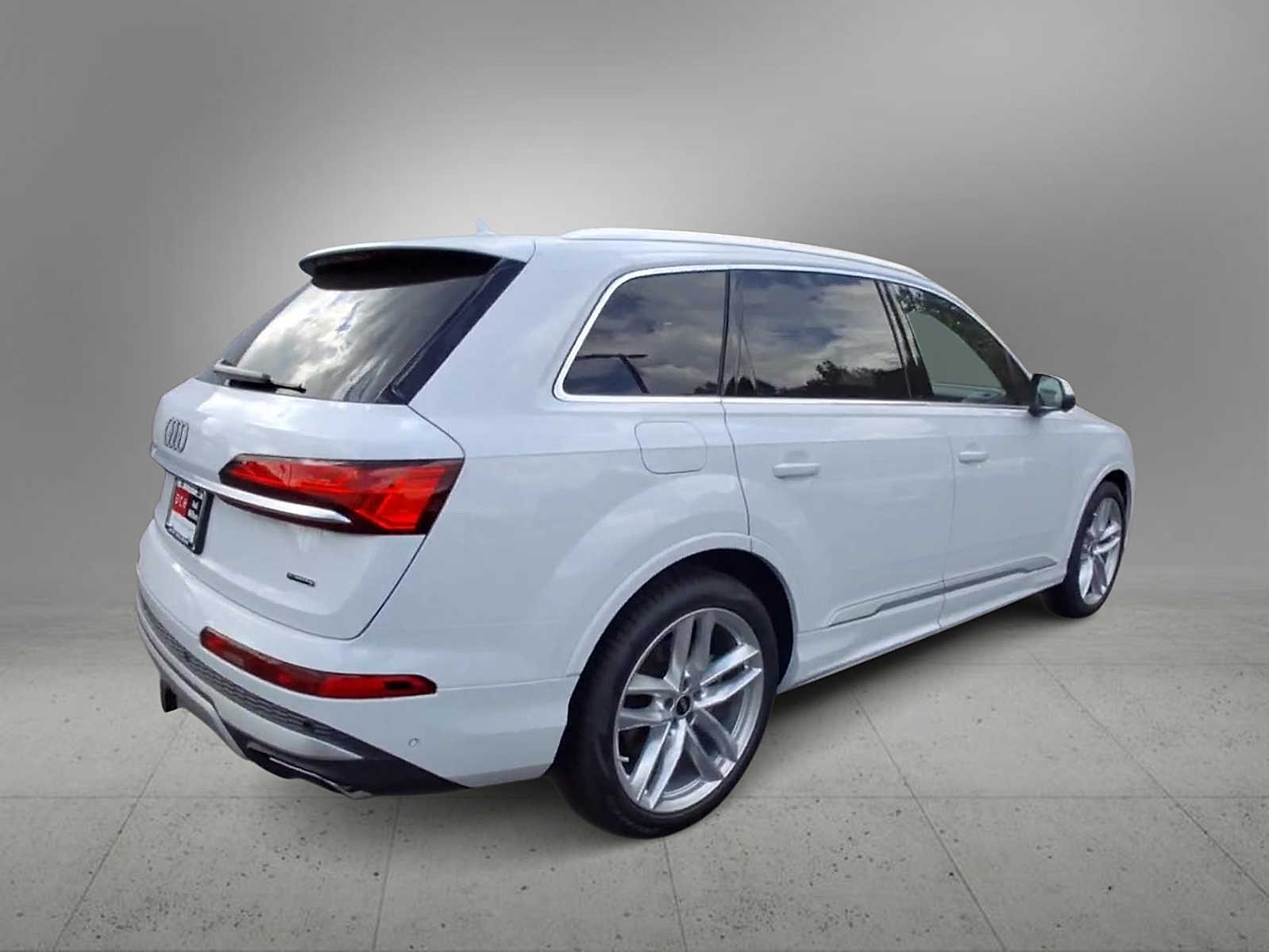 Thumbnail: 2025 Audi Q7 - 8