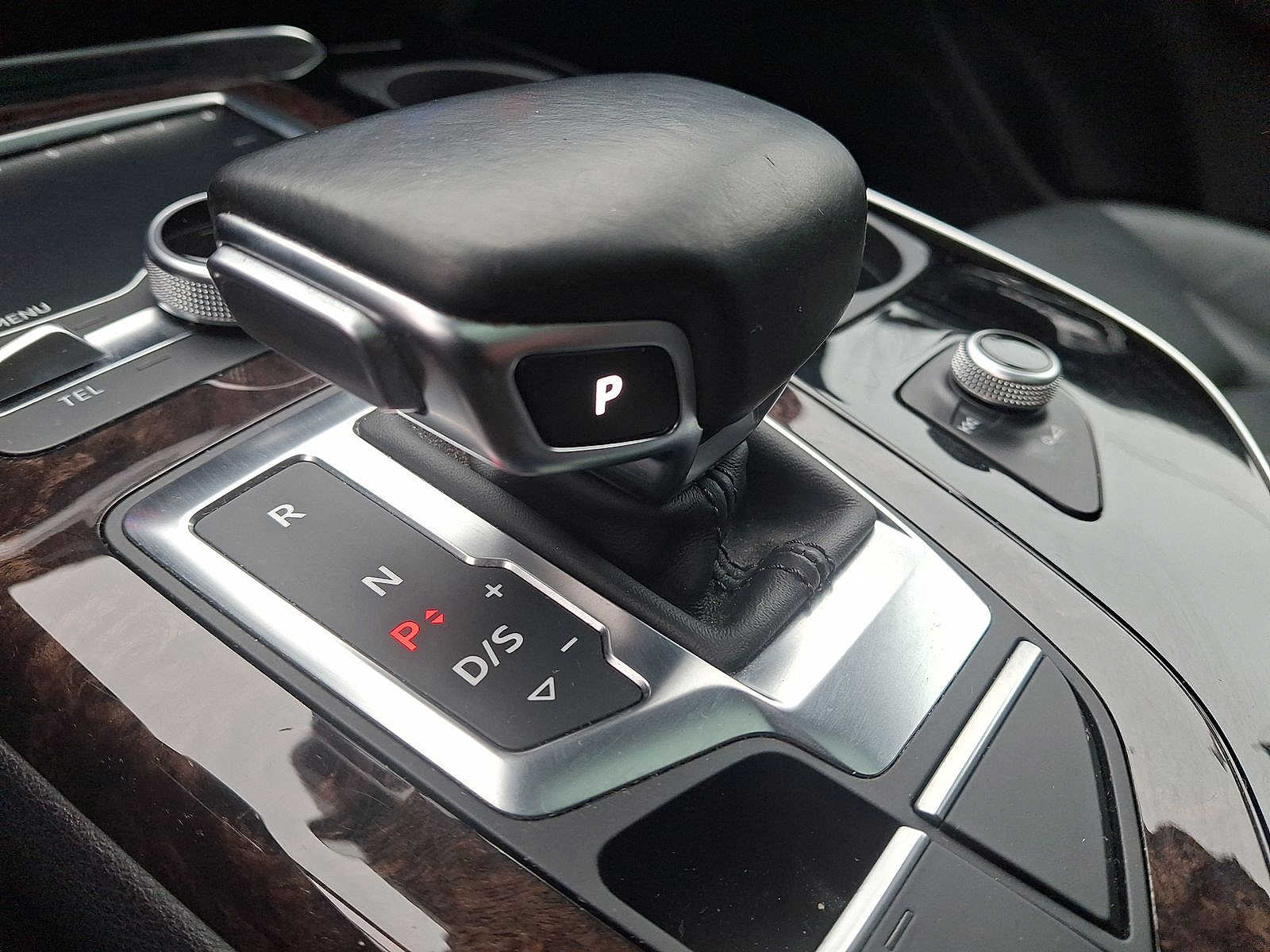 Thumbnail: 2017 Audi Q7 - 12