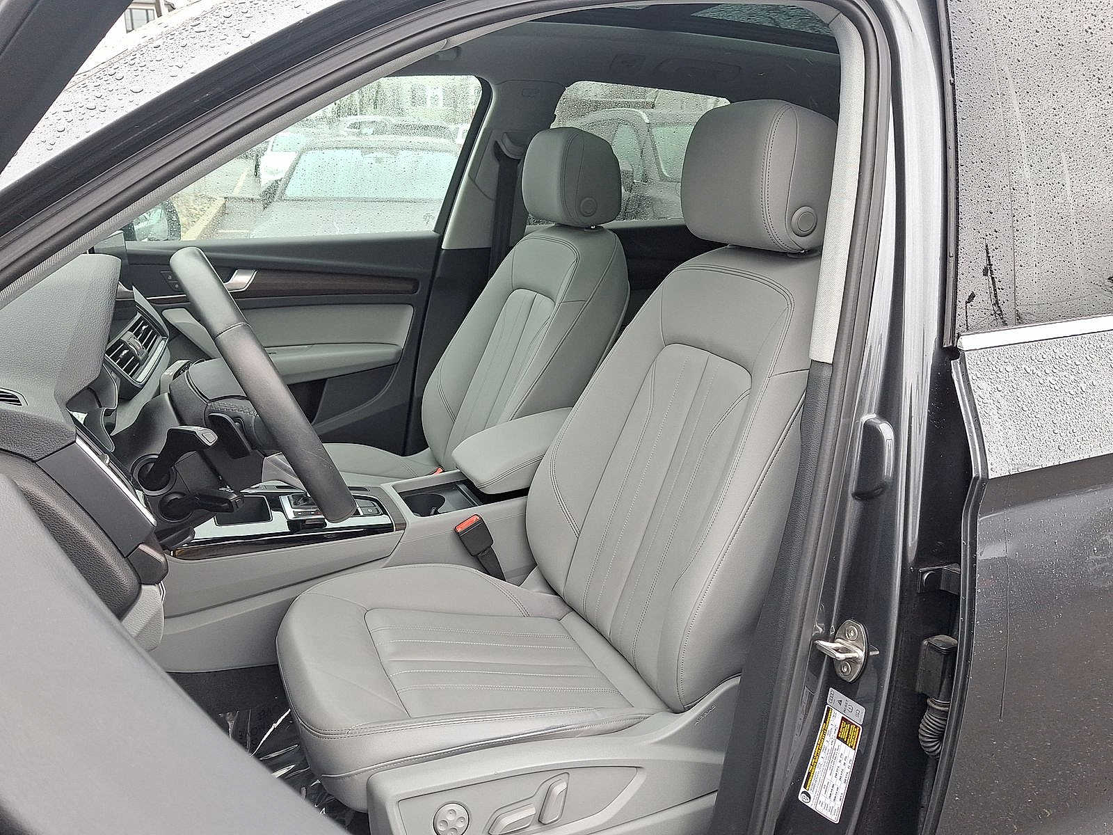 Thumbnail: 2023 Audi Q5 - 11