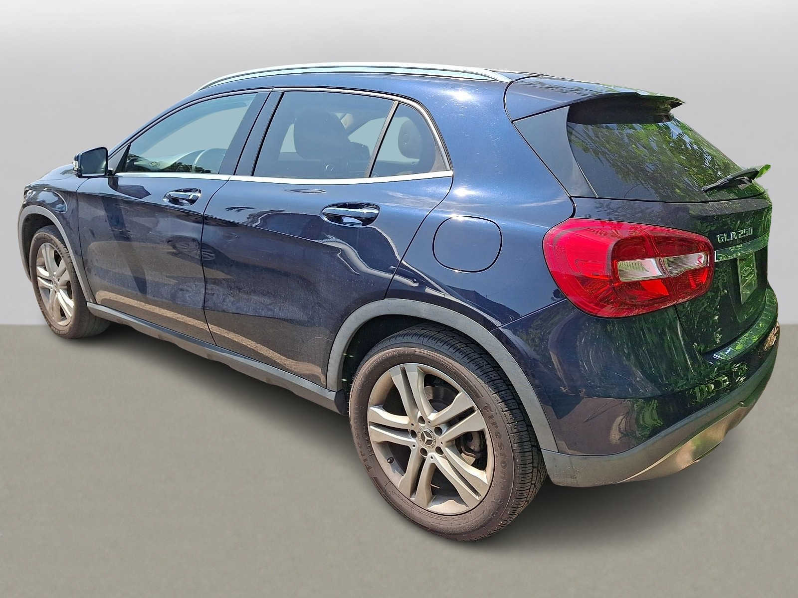 Thumbnail: 2018 Mercedes-Benz GLA - 3