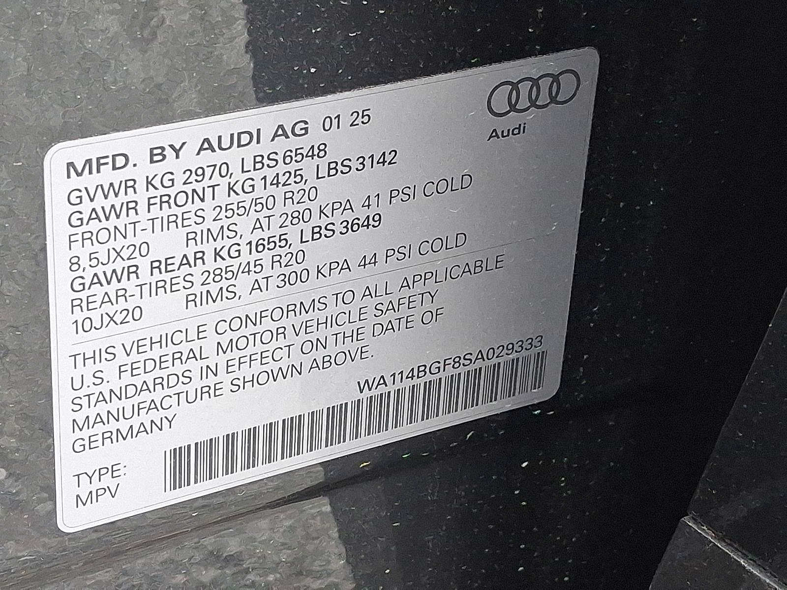 Thumbnail: 2025 Audi Q6 e-tron - 16