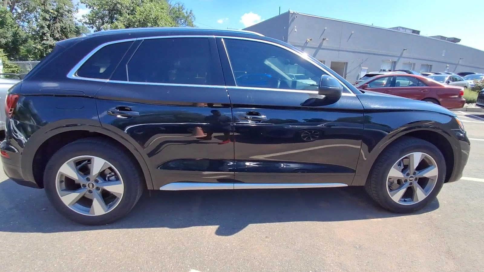 Thumbnail: 2023 Audi Q5 - 5