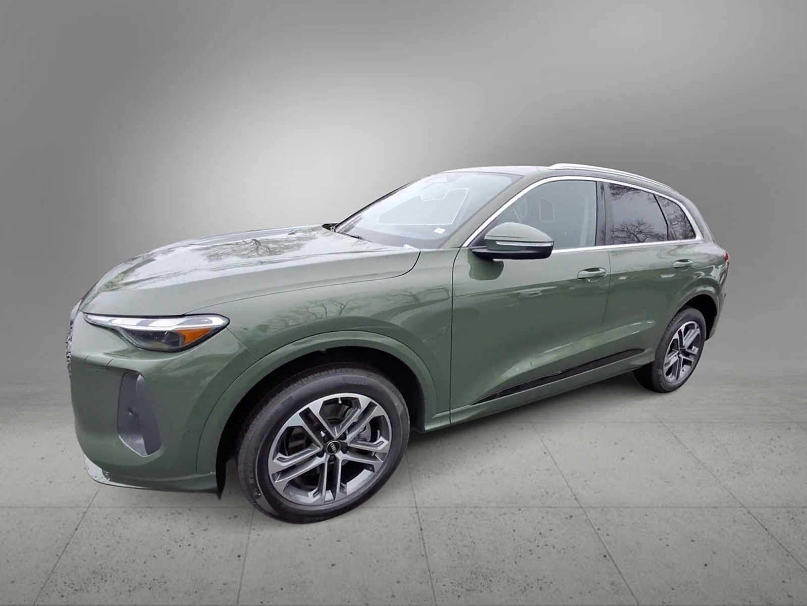 Thumbnail: 2026 Audi Q5 - 4