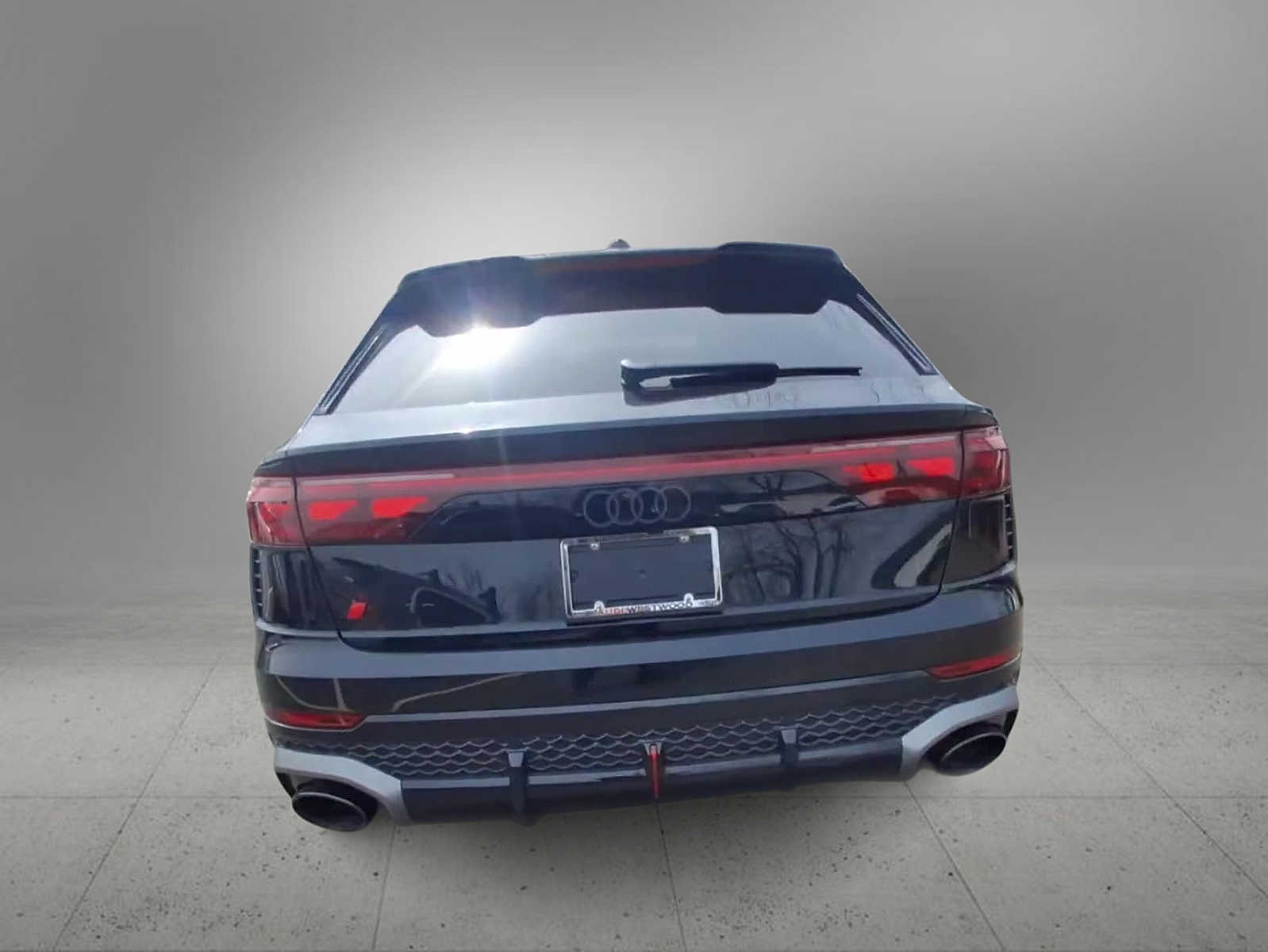 Thumbnail: 2026 Audi RS Q8 - 7