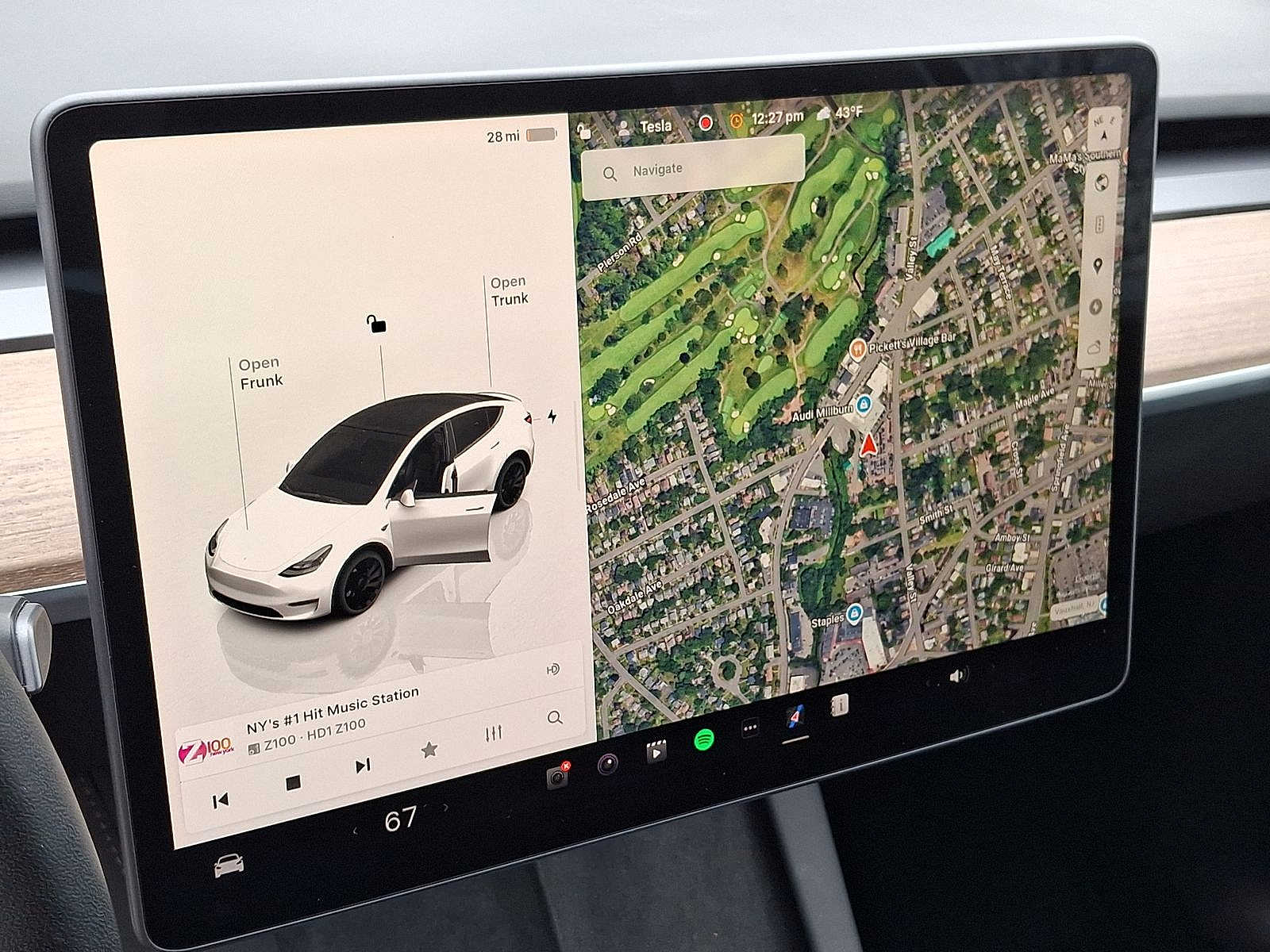 Thumbnail: 2022 Tesla Model Y - 14