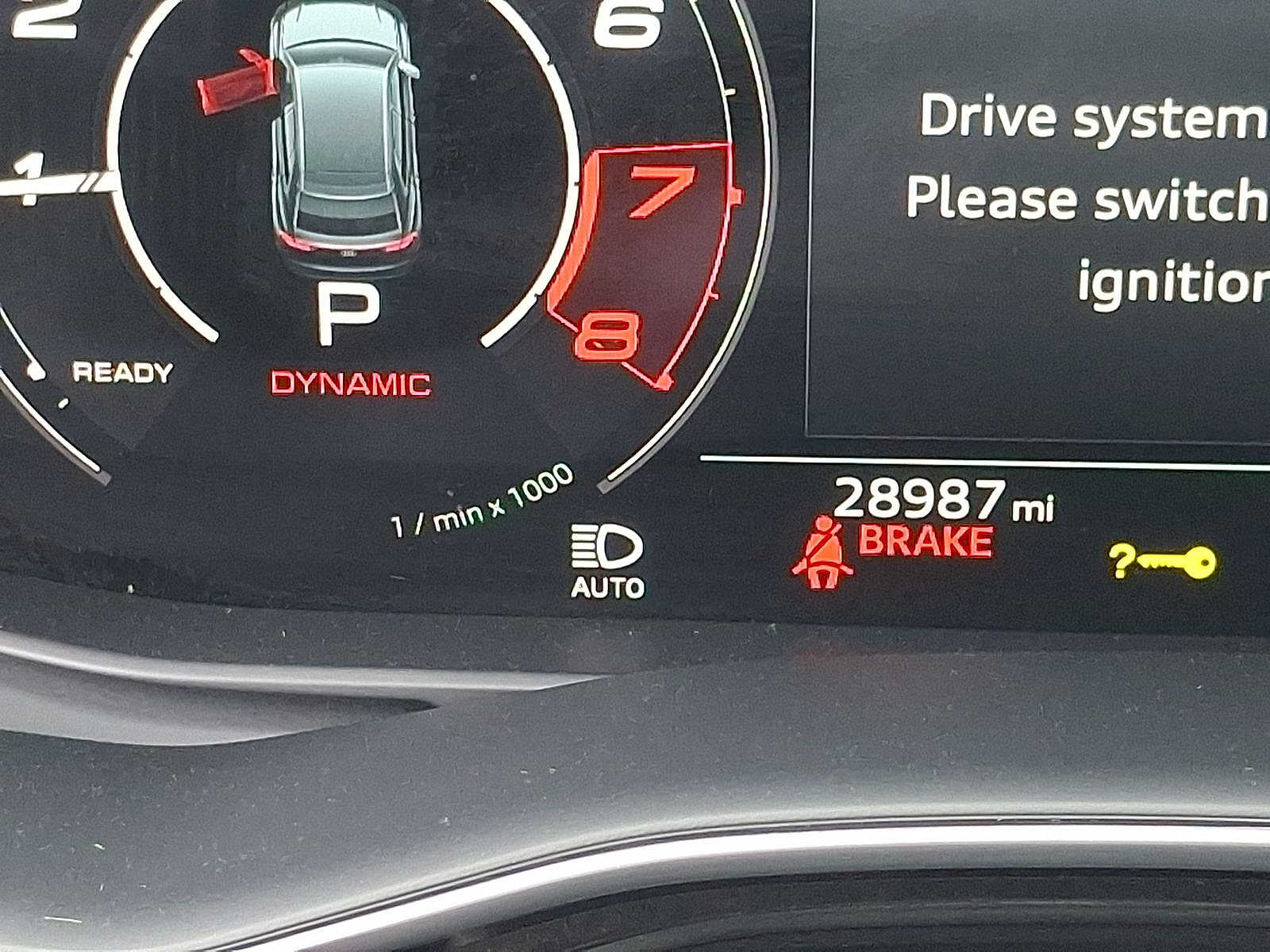 Thumbnail: 2024 Audi RS Q8 - 13