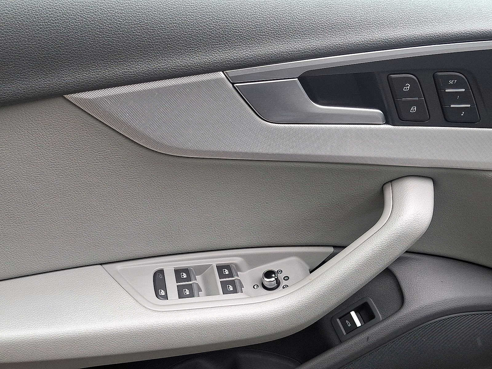 2017 Audi A4 Premium 10