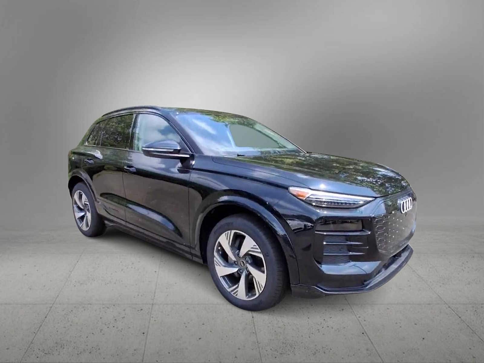 Thumbnail: 2025 Audi Q6 e-tron - 2