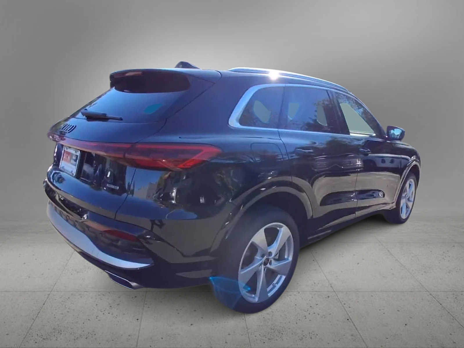 Thumbnail: 2025 Audi Q5 - 8