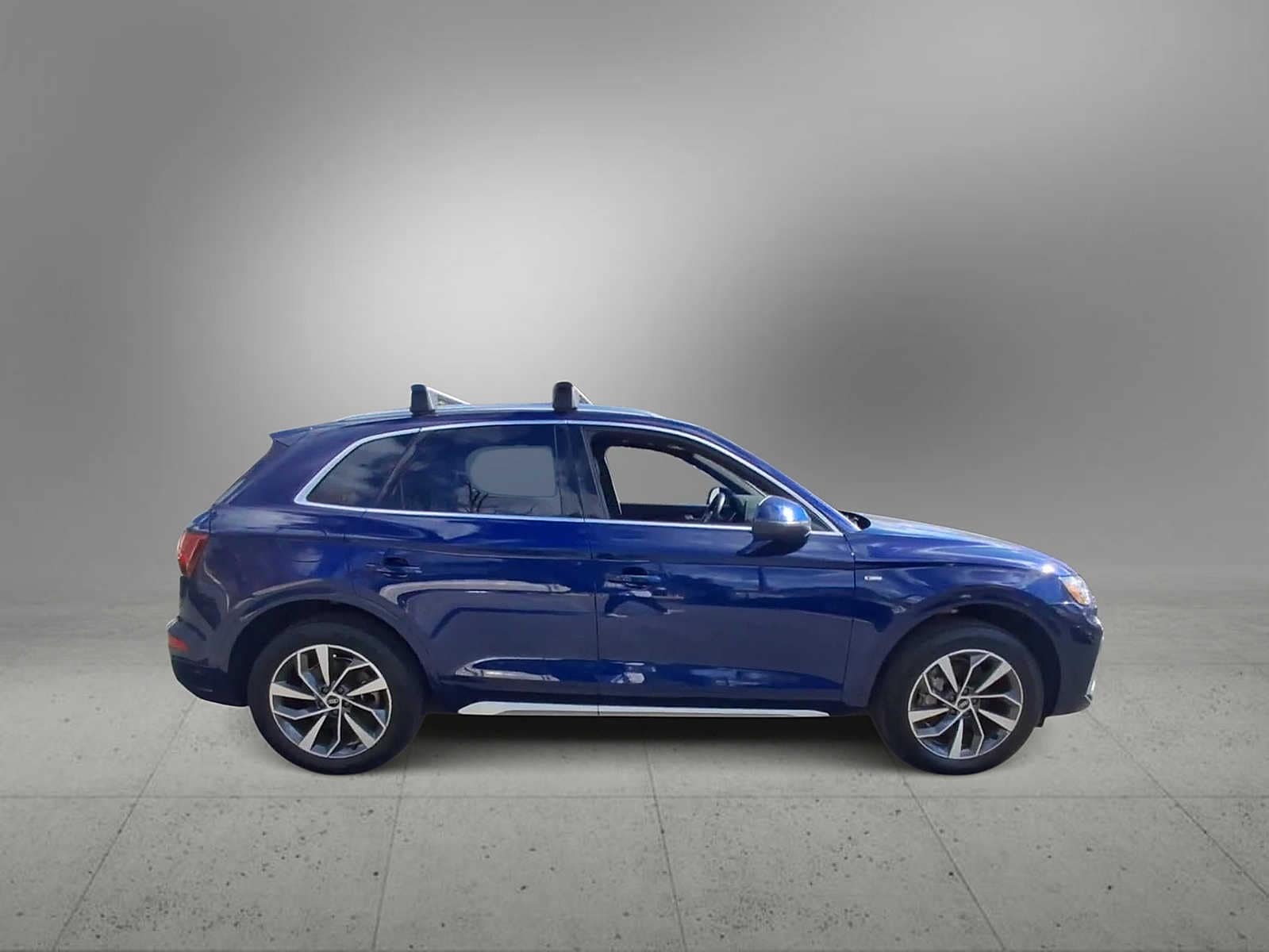 Thumbnail: 2022 Audi Q5 - 9