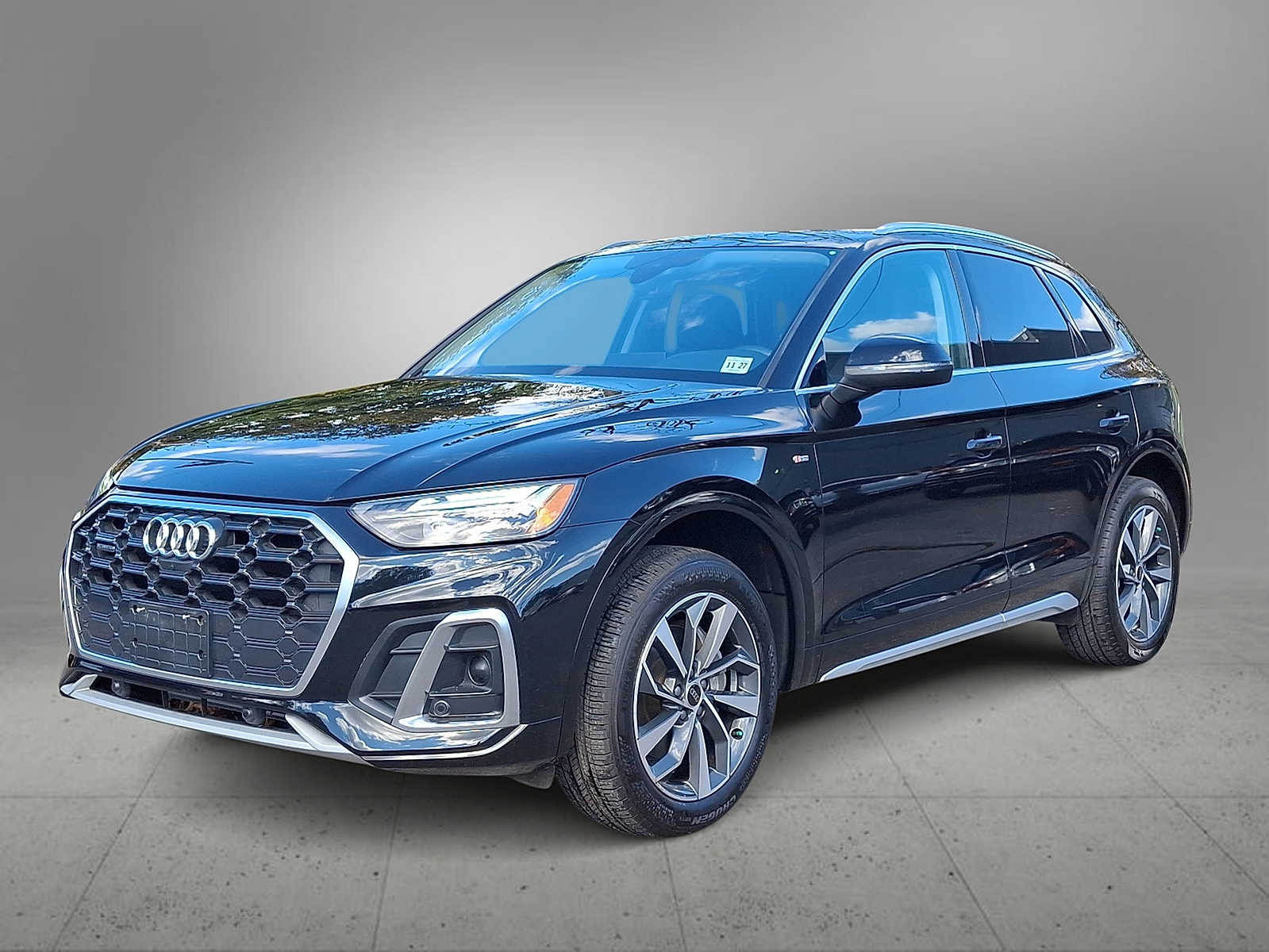 Thumbnail: 2023 Audi Q5 - 1