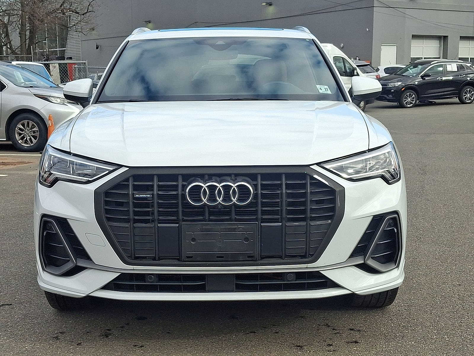 Thumbnail: 2022 Audi Q3 - 29