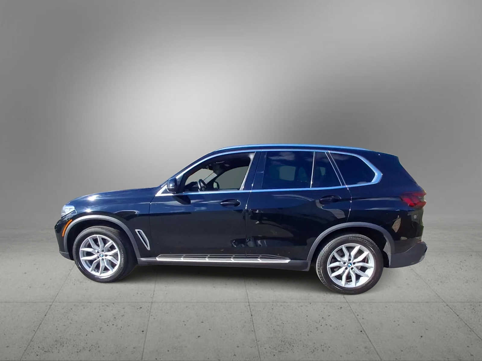 Thumbnail: 2023 BMW X5 - 5