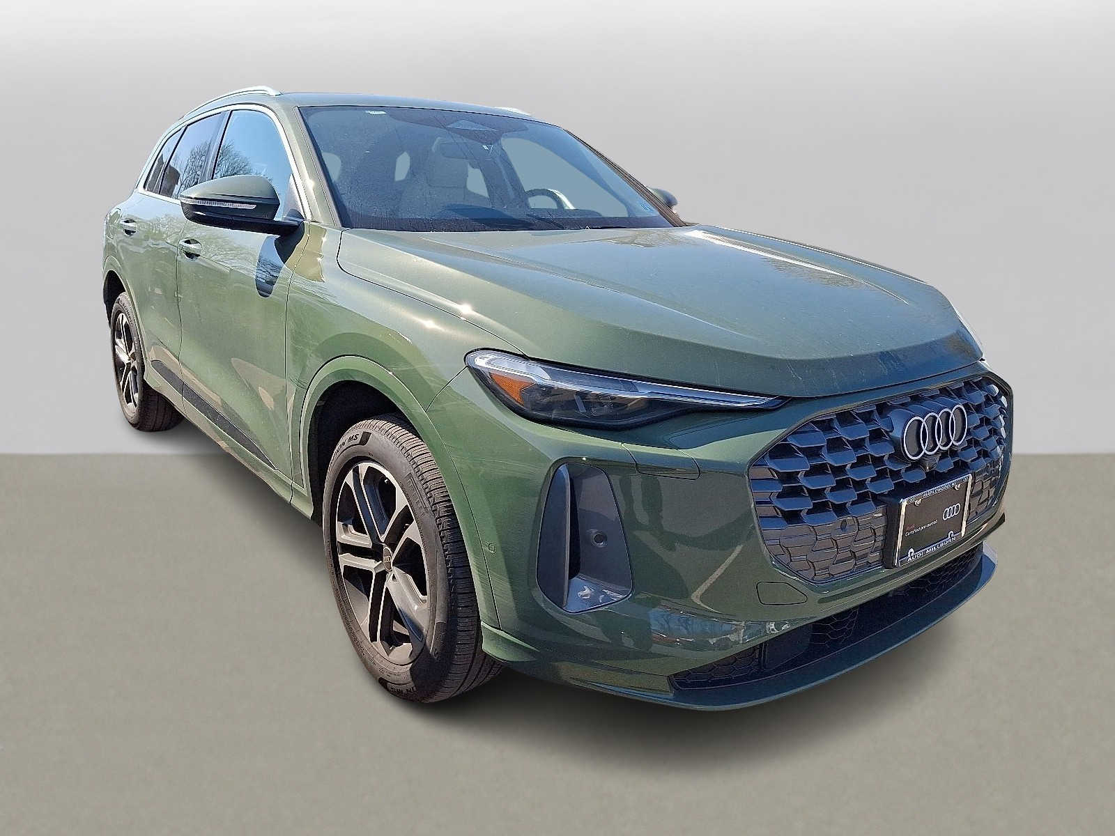 Thumbnail: 2025 Audi Q5 - 2