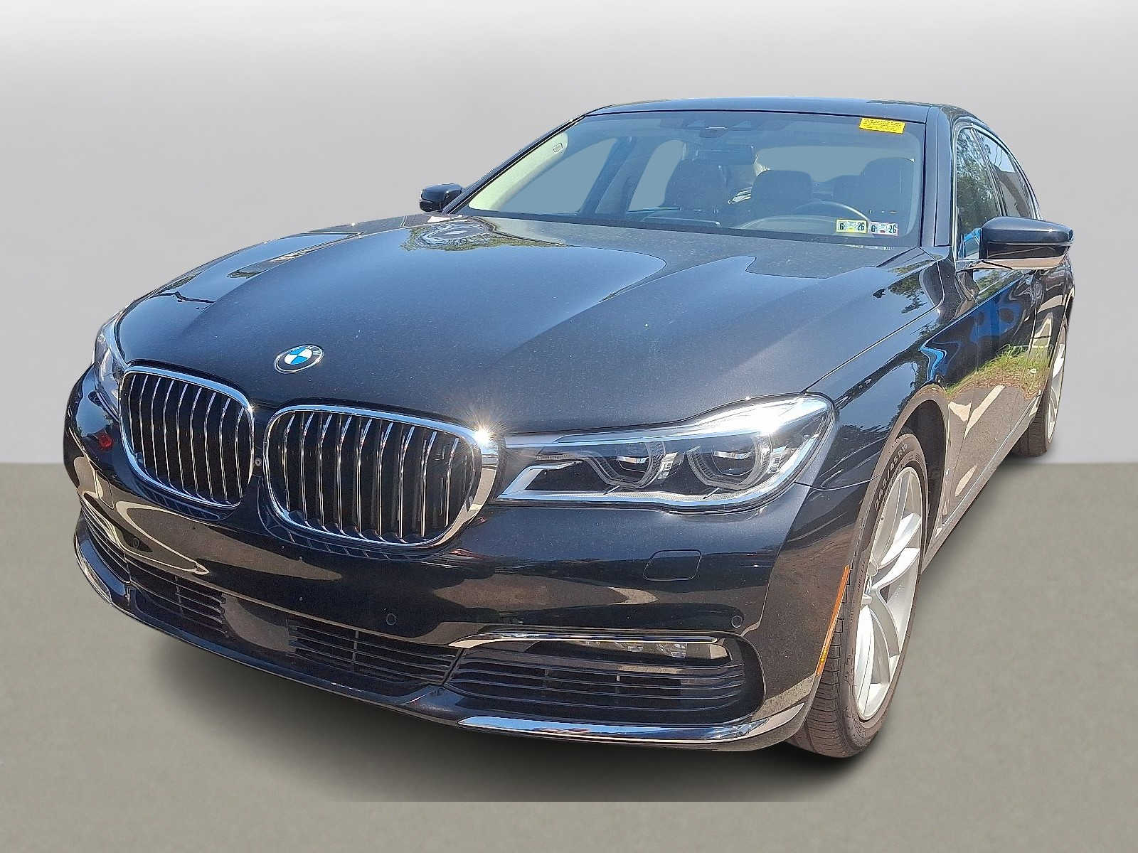 Thumbnail: 2016 BMW 7 Series - 1