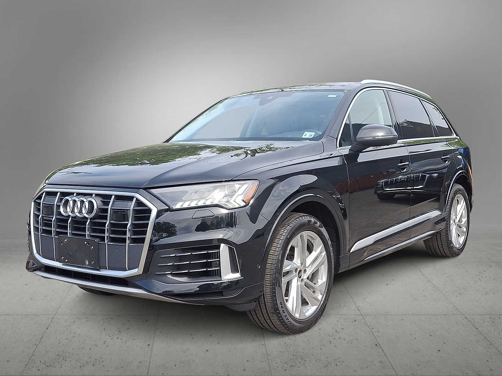 Thumbnail: 2023 Audi Q7 - 1