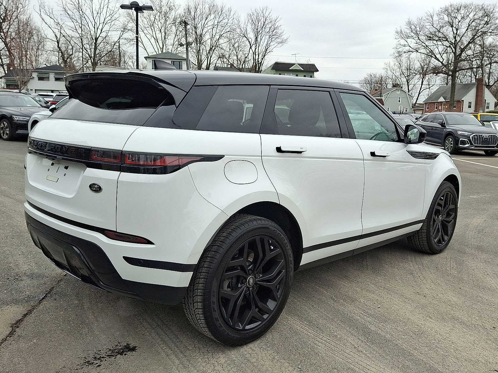 Thumbnail: 2023 Land Rover Range Rover Evoque - 25