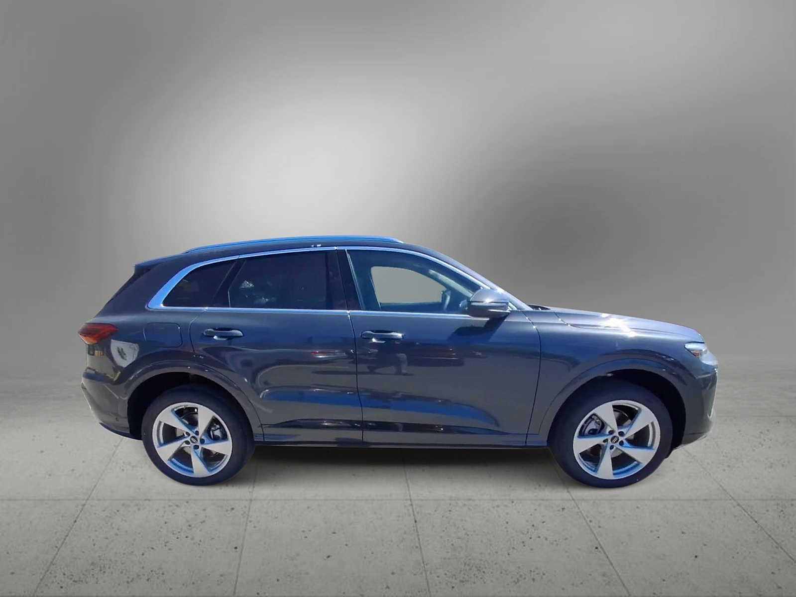 Thumbnail: 2026 Audi Q5 - 9