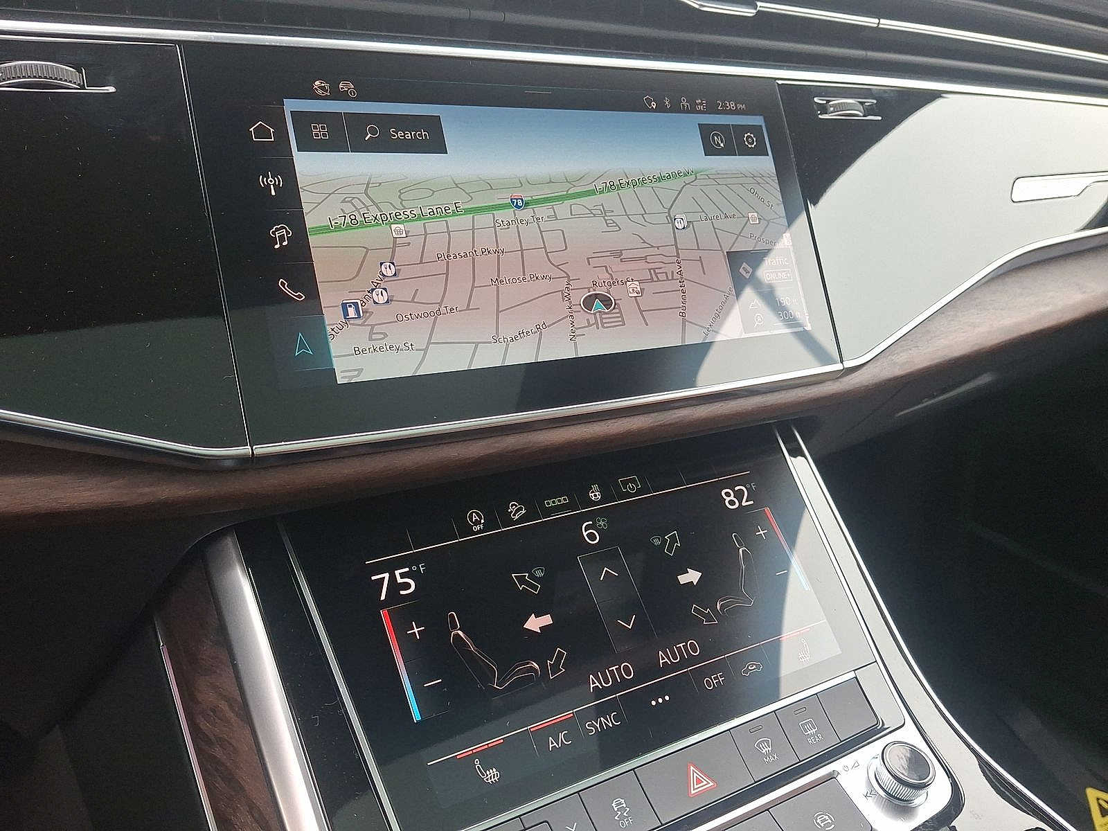 Thumbnail: 2026 Audi Q7 - 15