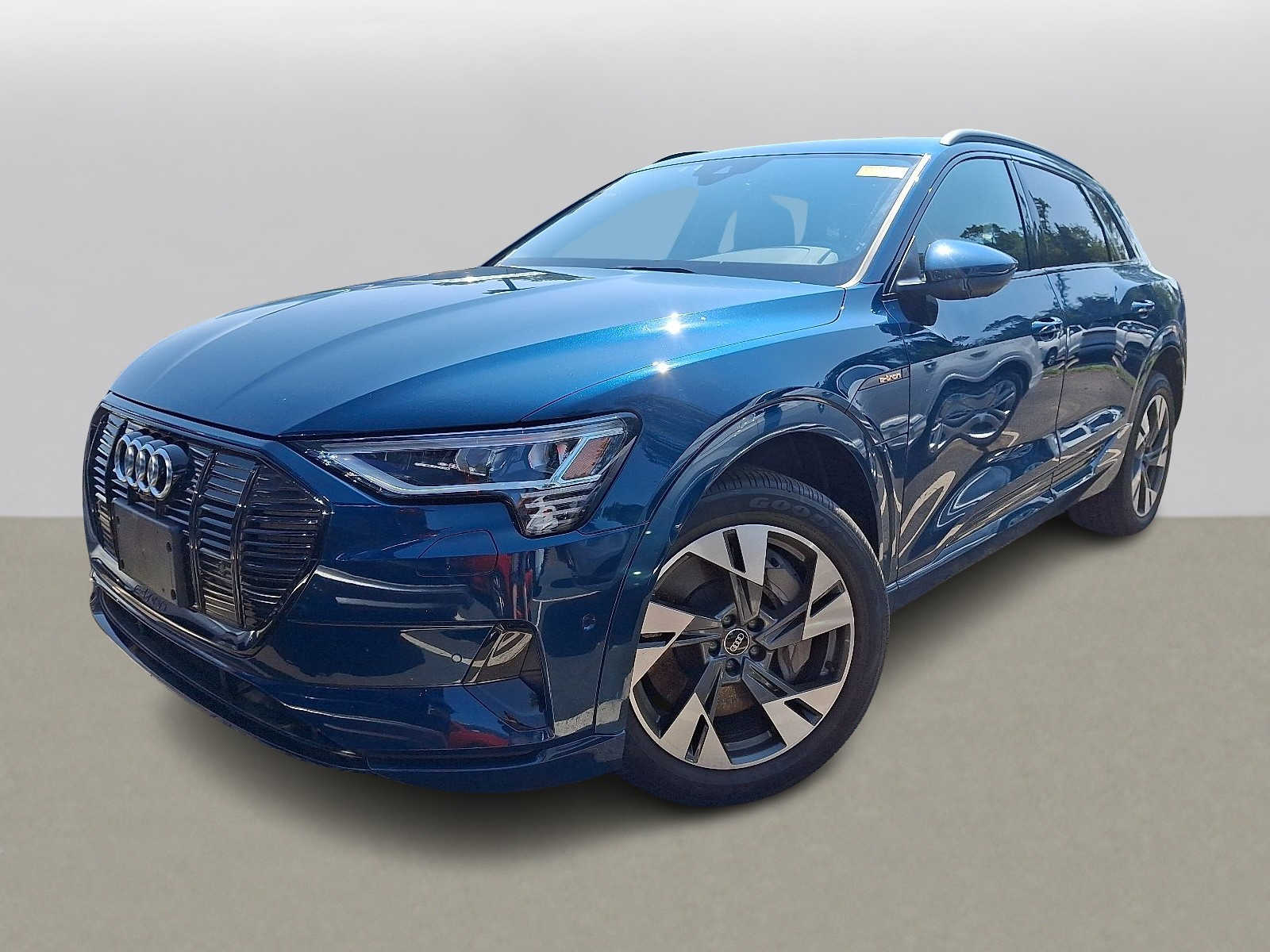 2022 Audi e-tron Premium -
                  Maplewood, NJ