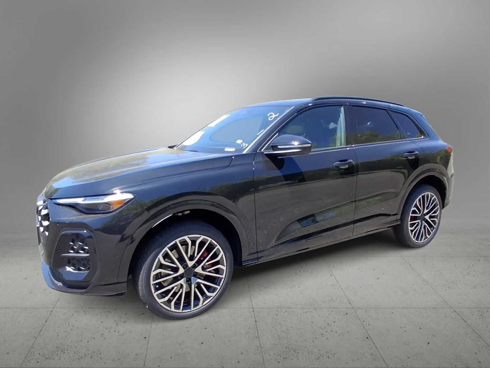 Thumbnail: 2026 Audi SQ5 - 4
