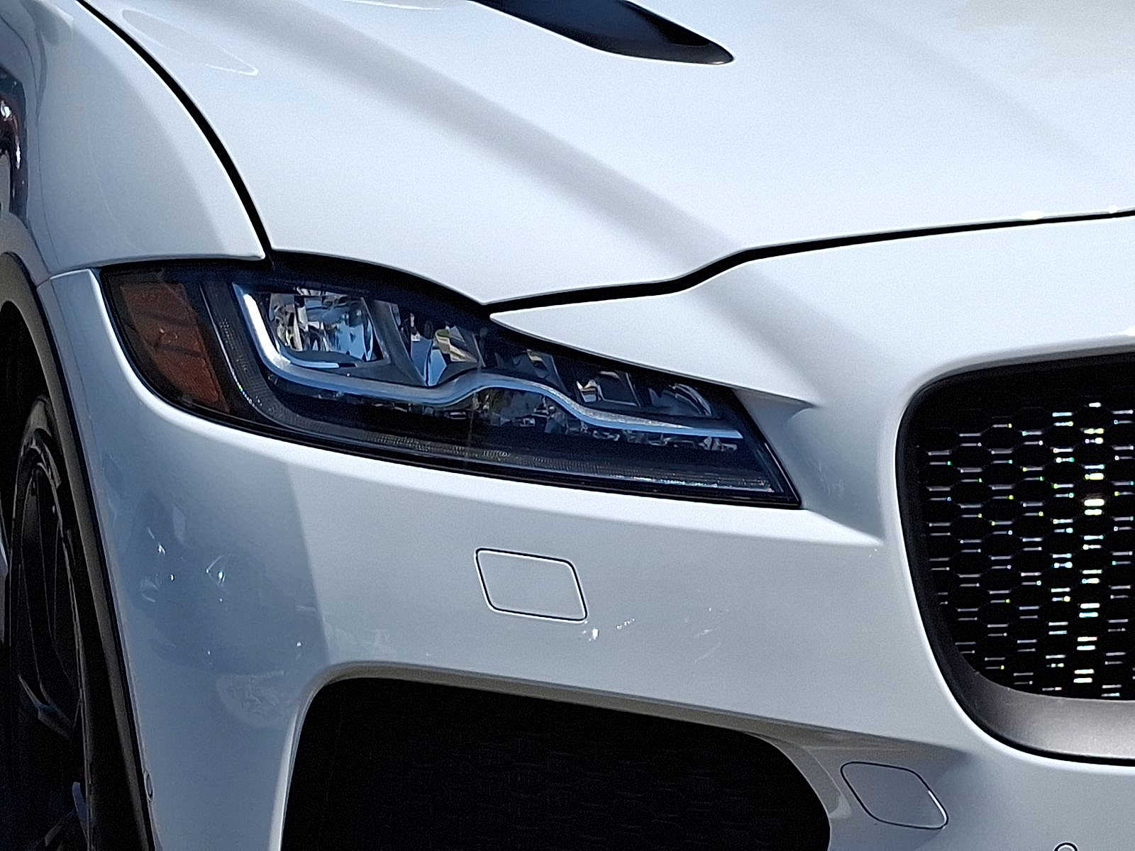 Thumbnail: 2020 Jaguar F-Pace - 28